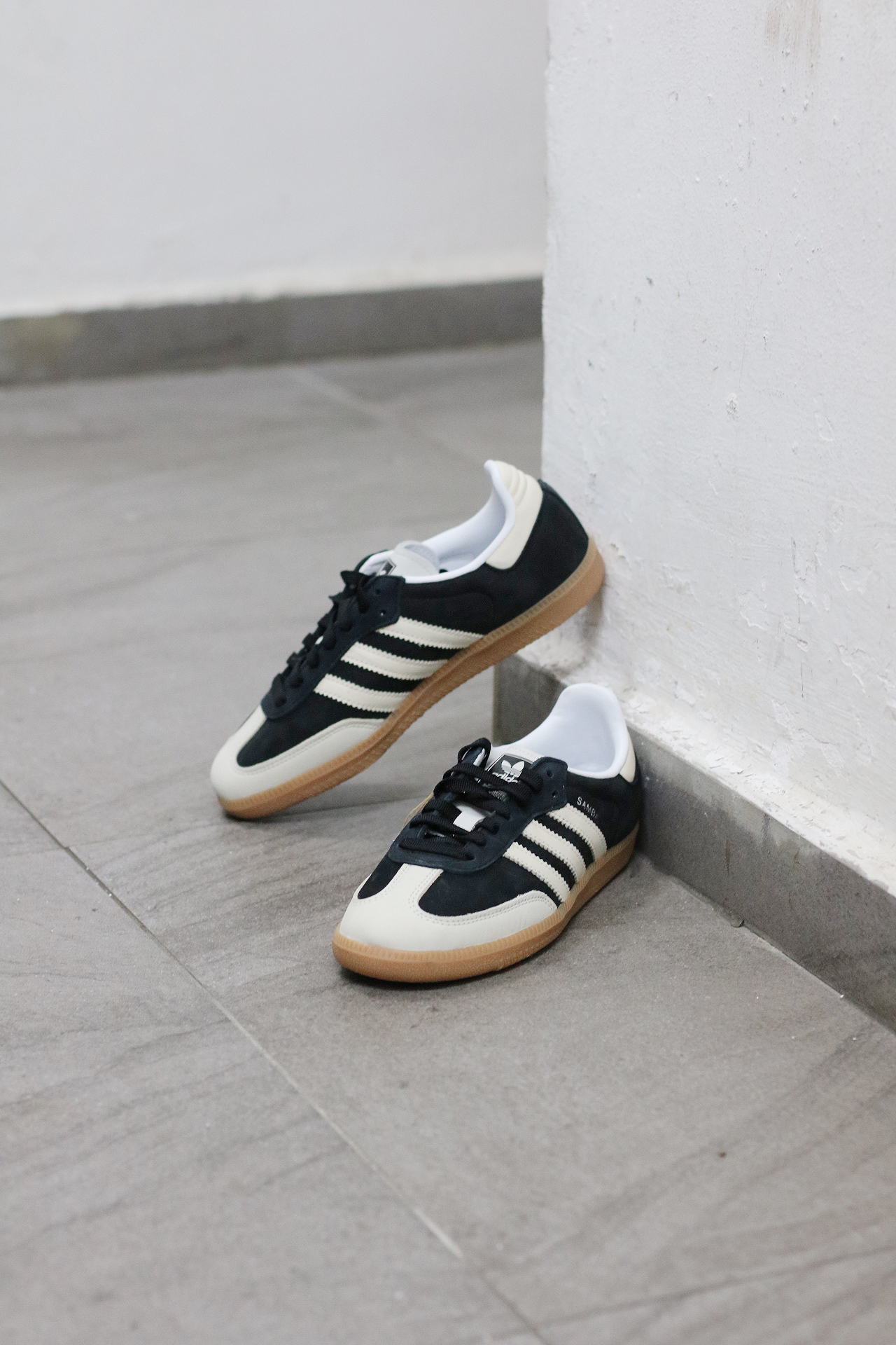 adidas正規品★Samba OG Core Black Wonder White Adidas Women's Samba OG 'Wonder White/Core Black