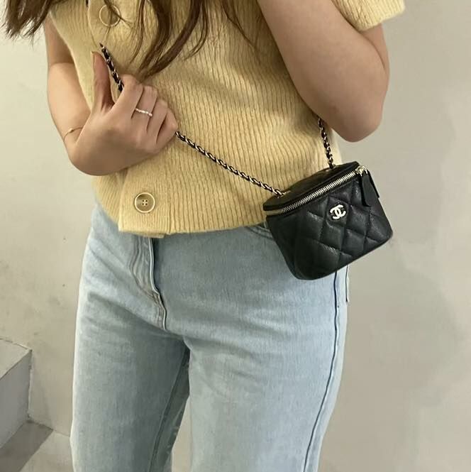 【Luxury】現貨  CHANEL 香奈兒 精品代購 經典化妝箱包 鍊條包