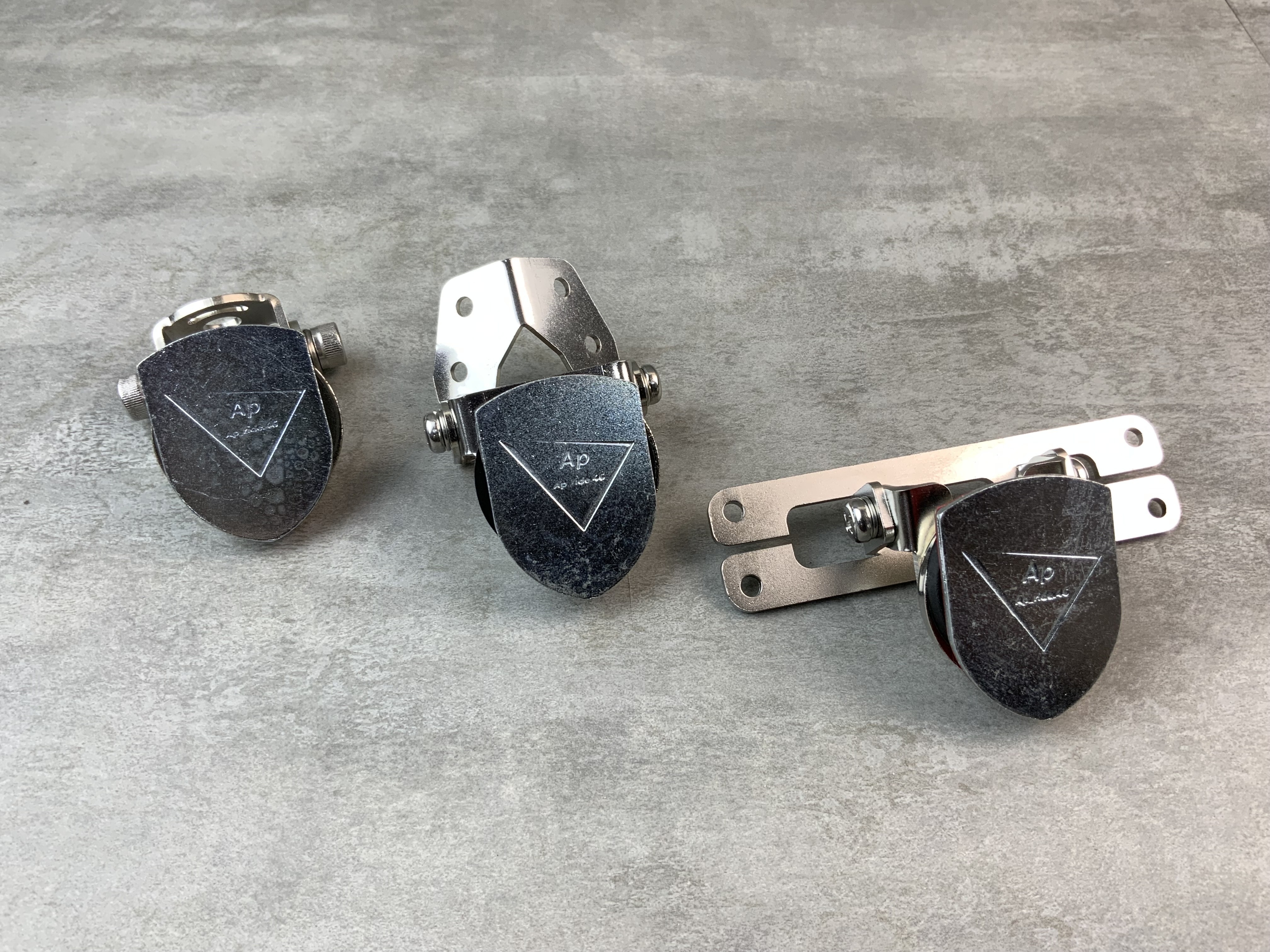 【AP Rider】磁吸 手機架 白鐵/黑化