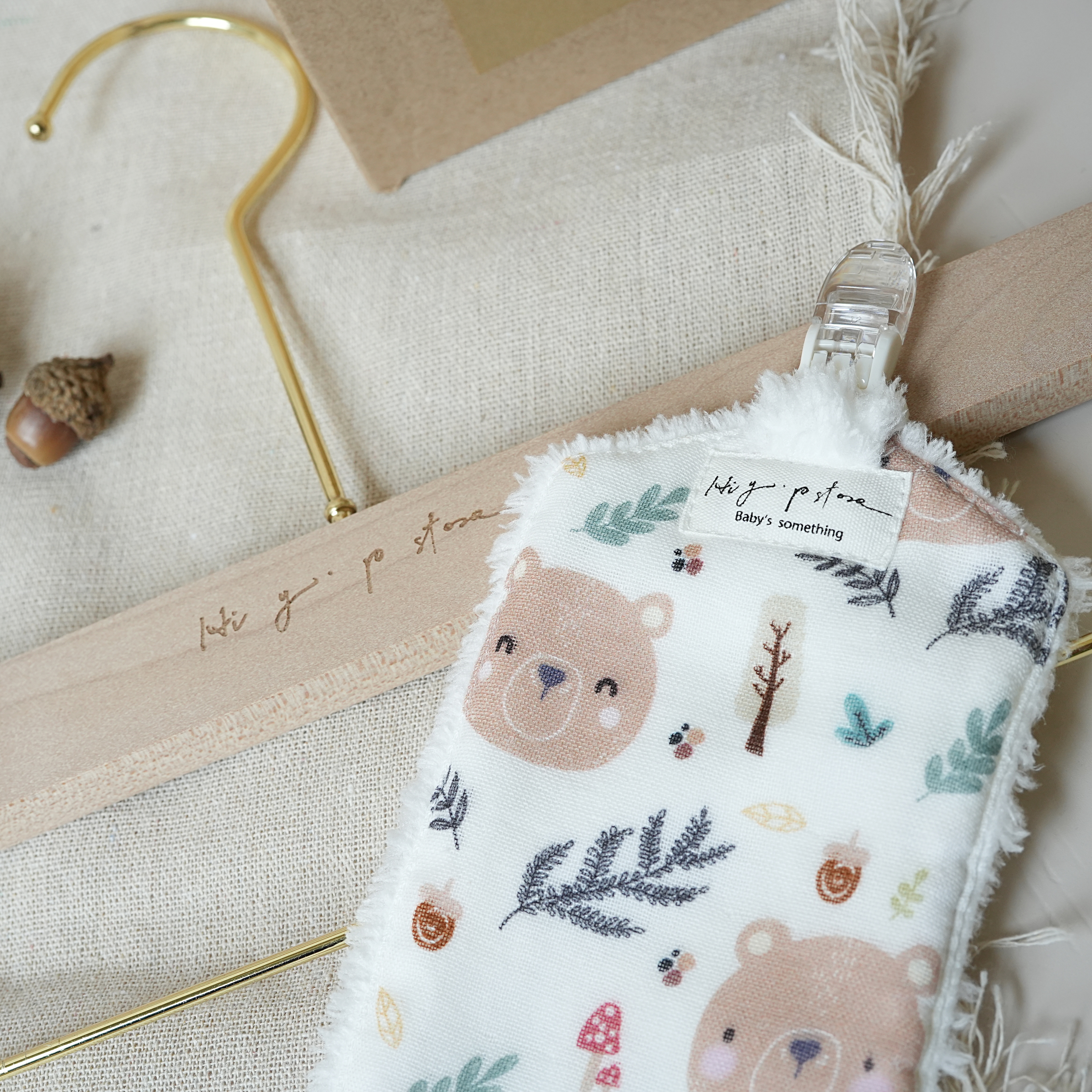 Hi Y.P store-手作手帕夾-獨家設計款-森林棕熊