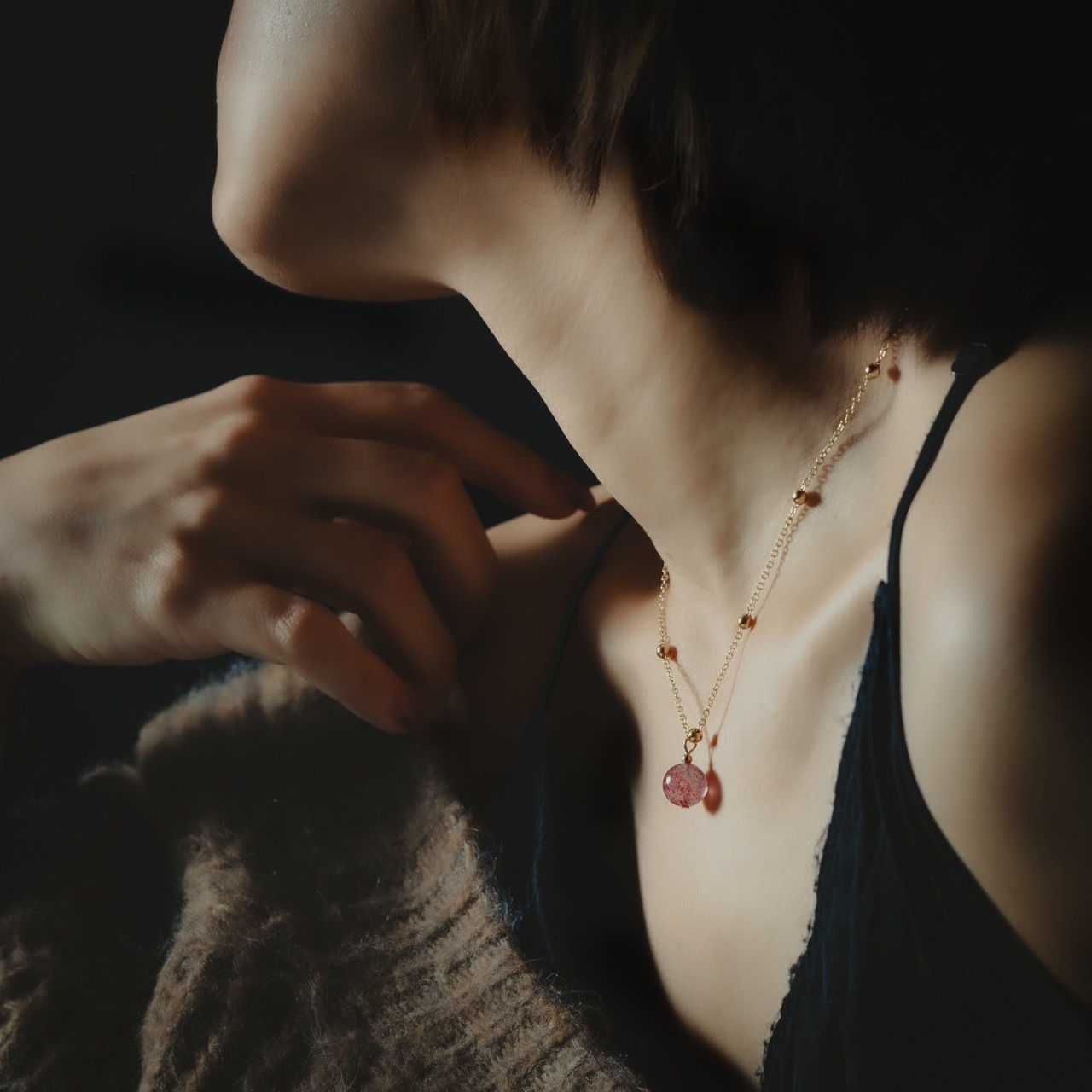 小華麗系列｜草莓晶黃銅項鍊 N0008