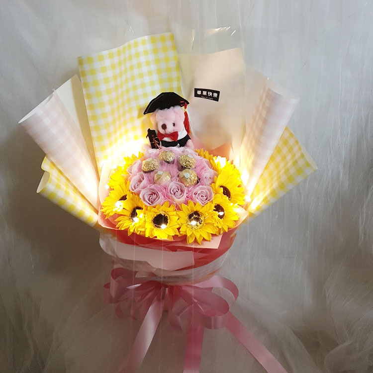 畢業熊向日葵玫瑰香皂花束,Graduation Bear Sunflower Rose Soap Ferrero Rocher Bouquet