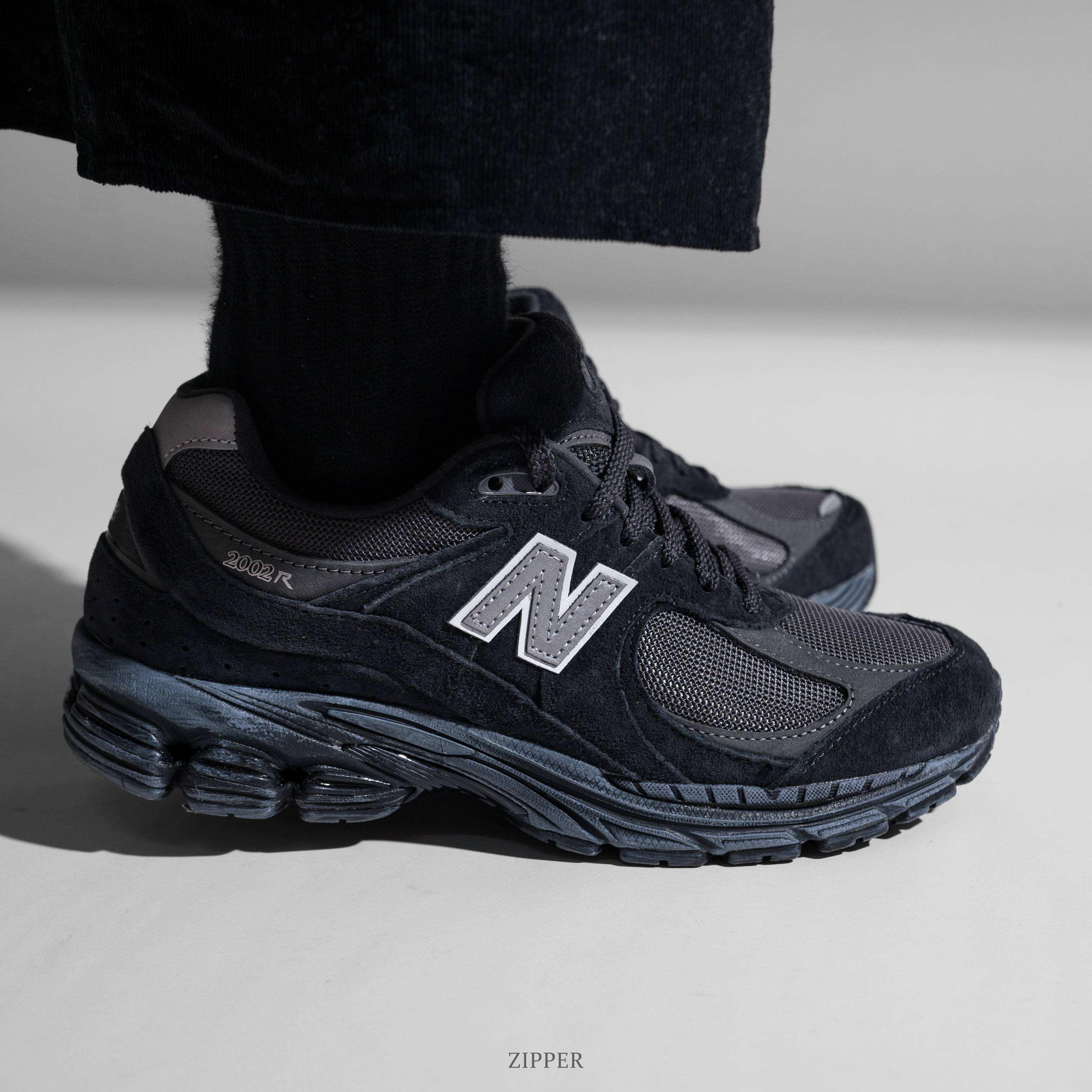 New Balance M2002RBV 做舊款灰黑 