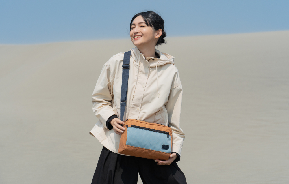 satana ECO 曦望斜背包 焦橙橘拼接 SEC0080 包包形象照