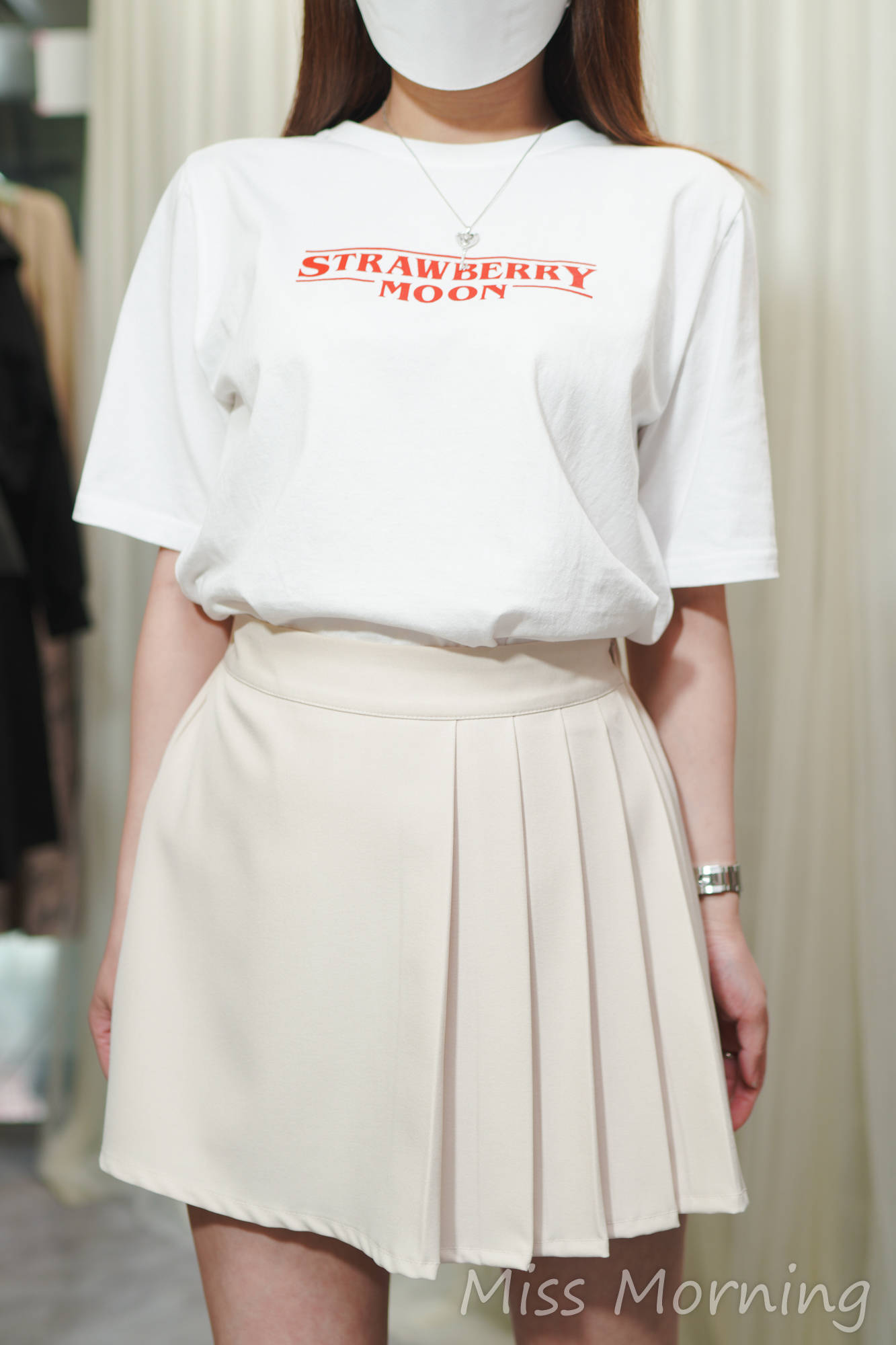 字母款上衣(13773)&西裝料前裙後褲(33712)