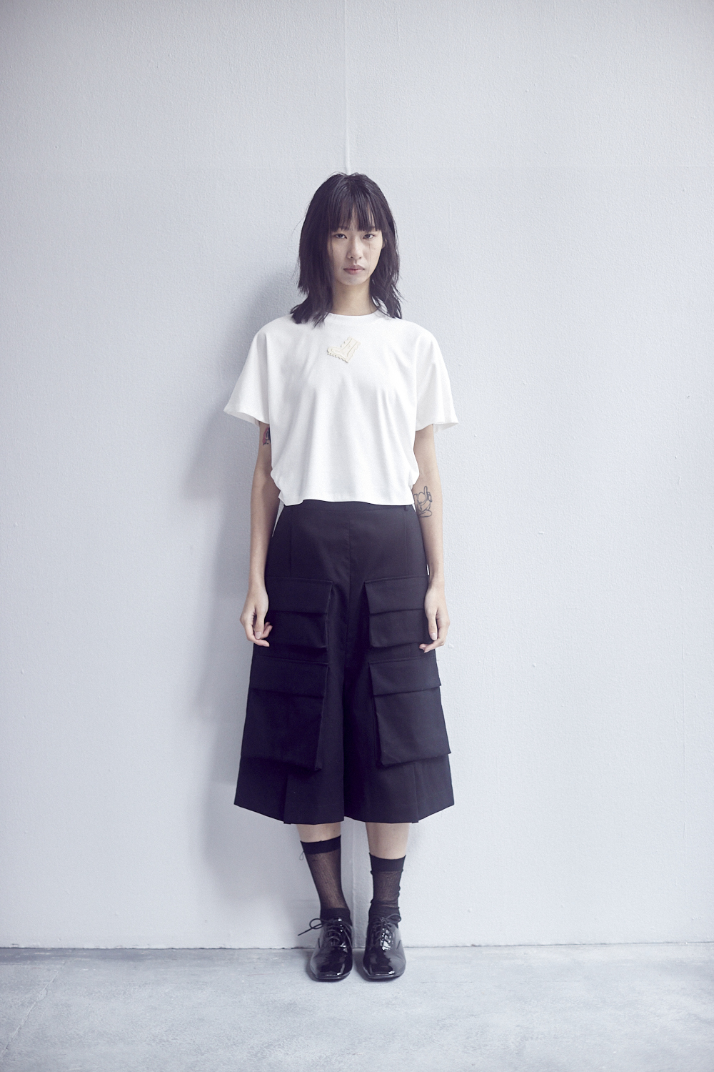 多口袋造型寬百七分褲