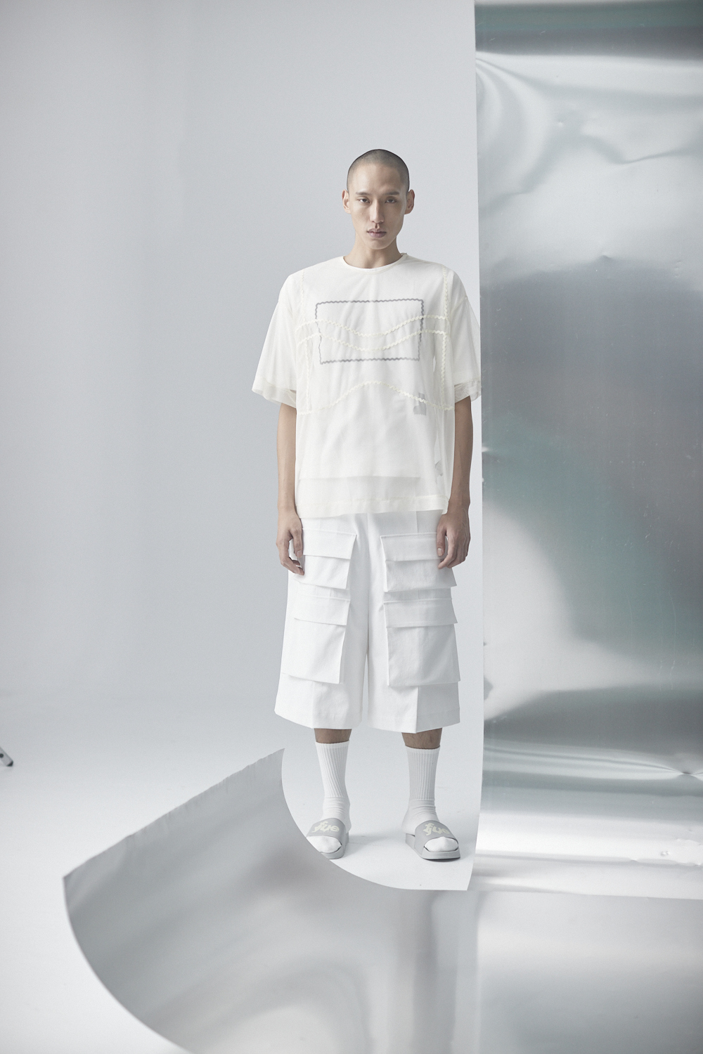 多口袋造型寬百七分褲