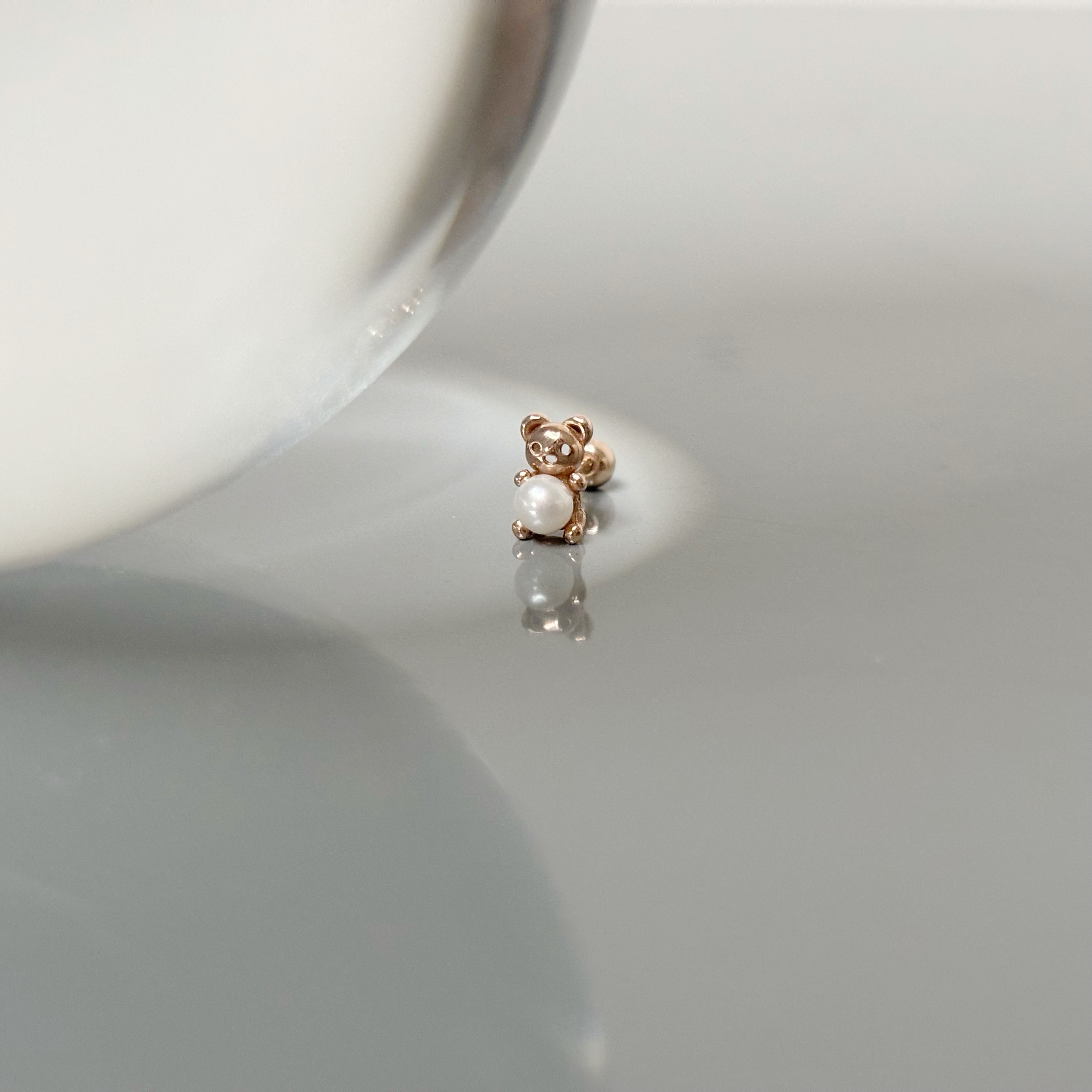 14k小熊抱珍珠轉珠耳環
