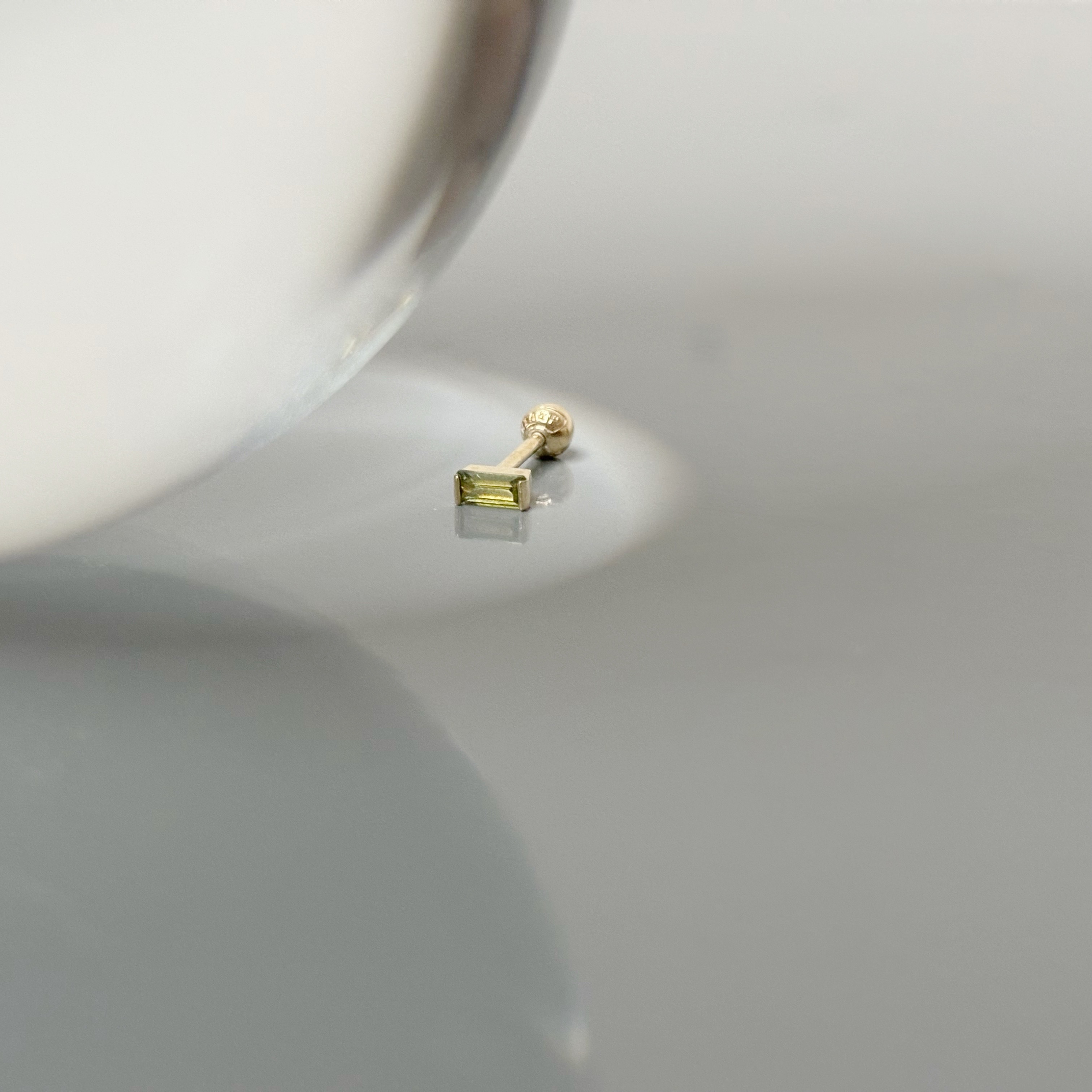 14k細方橄欖鋯石轉珠耳環