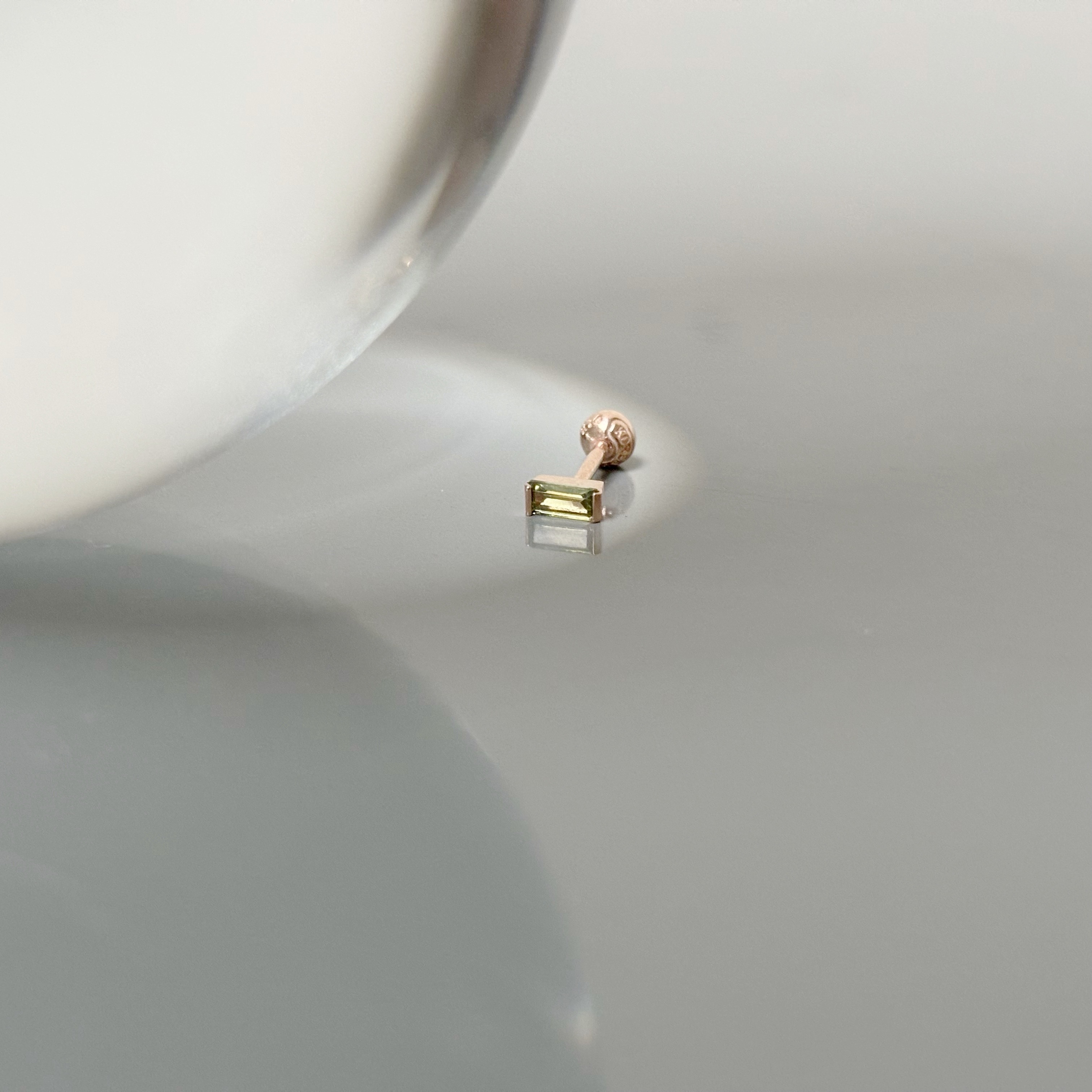 14k細方橄欖鋯石轉珠耳環