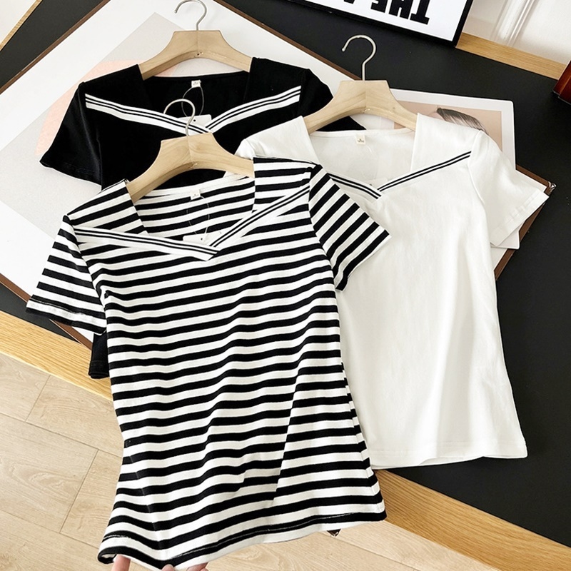 線條多角領柔棉上衣 三色