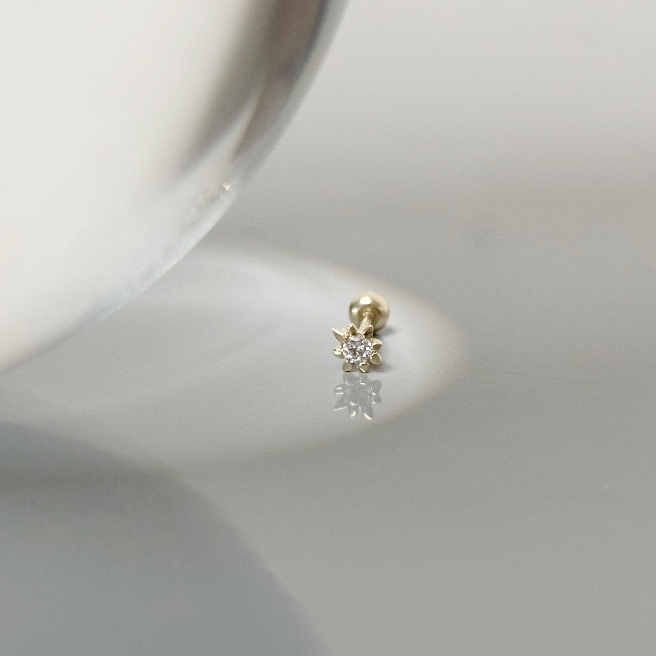 14k八芒星真鑽轉珠耳環