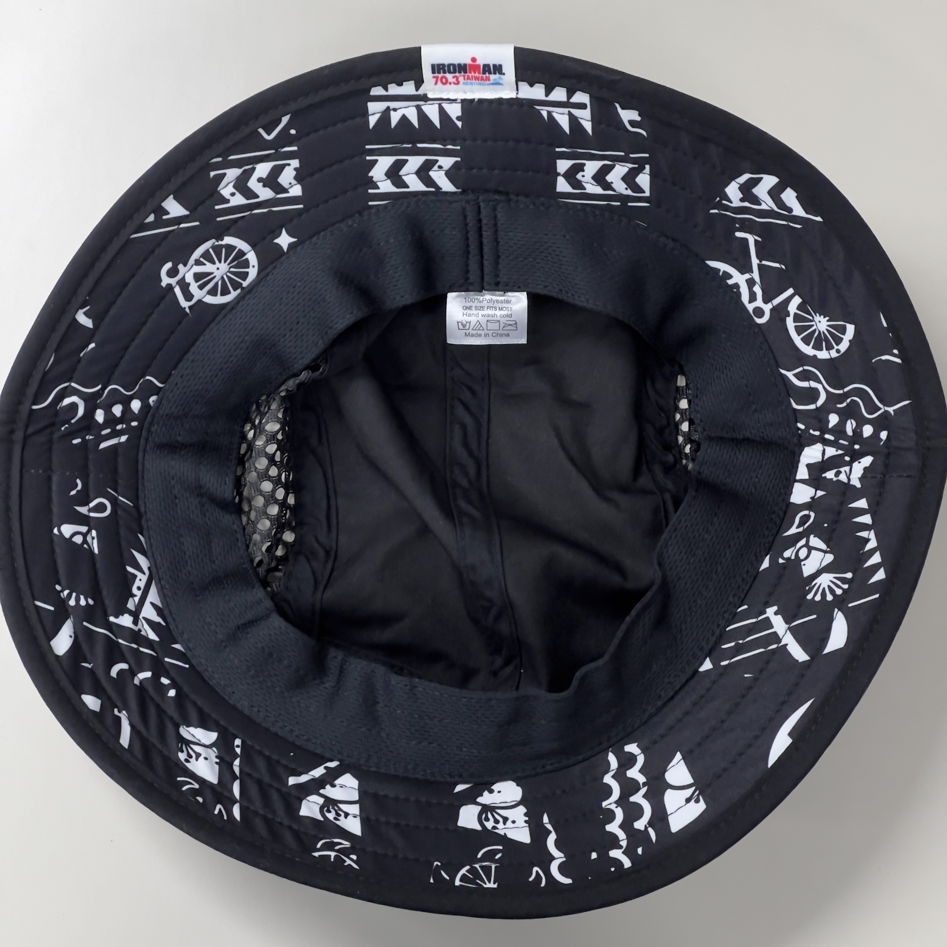 IM 70.3 KENTING B/W Bucket Hat