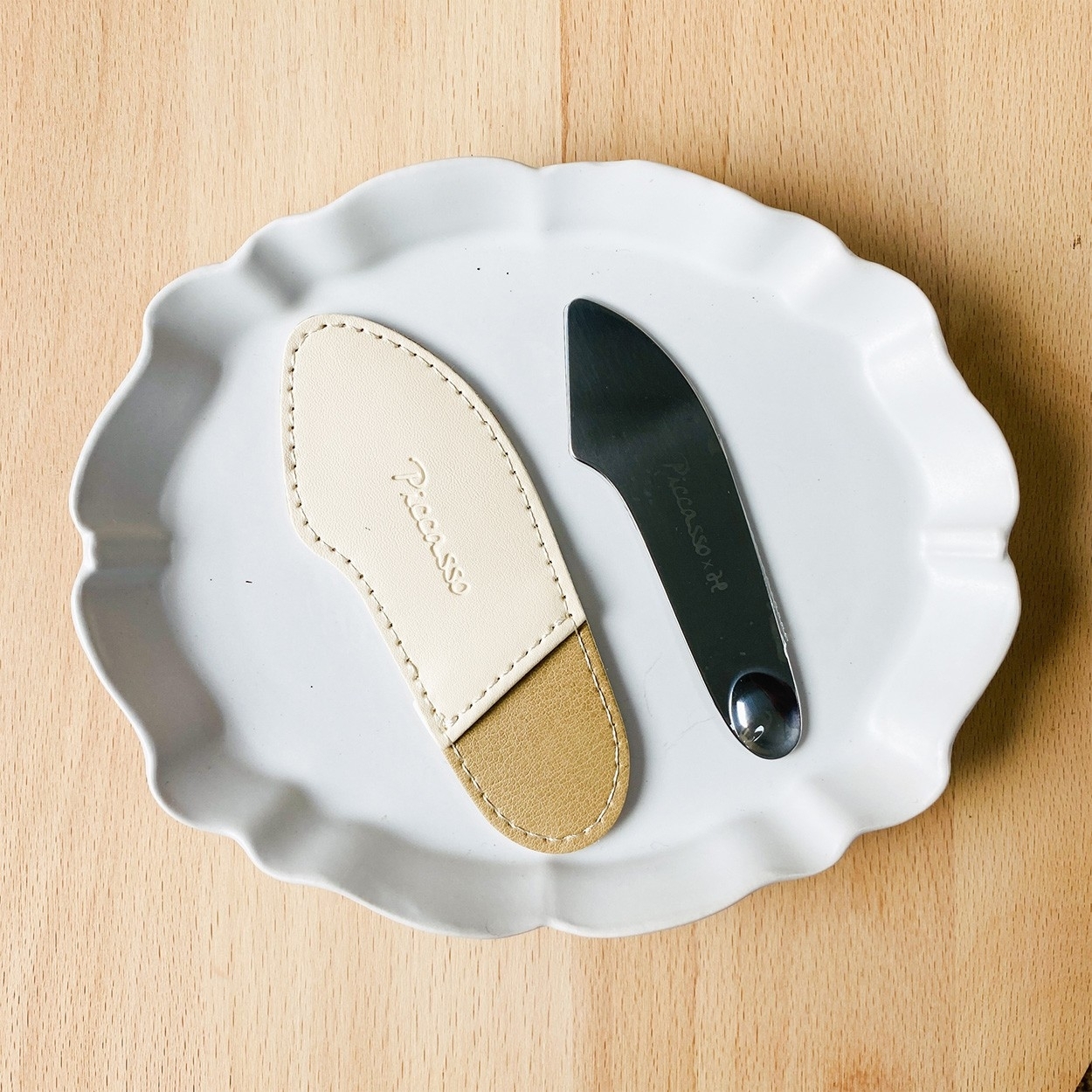 韓國粉底刮刀始祖！PICCASSO 2 way 粉底刮棒，多工好用！