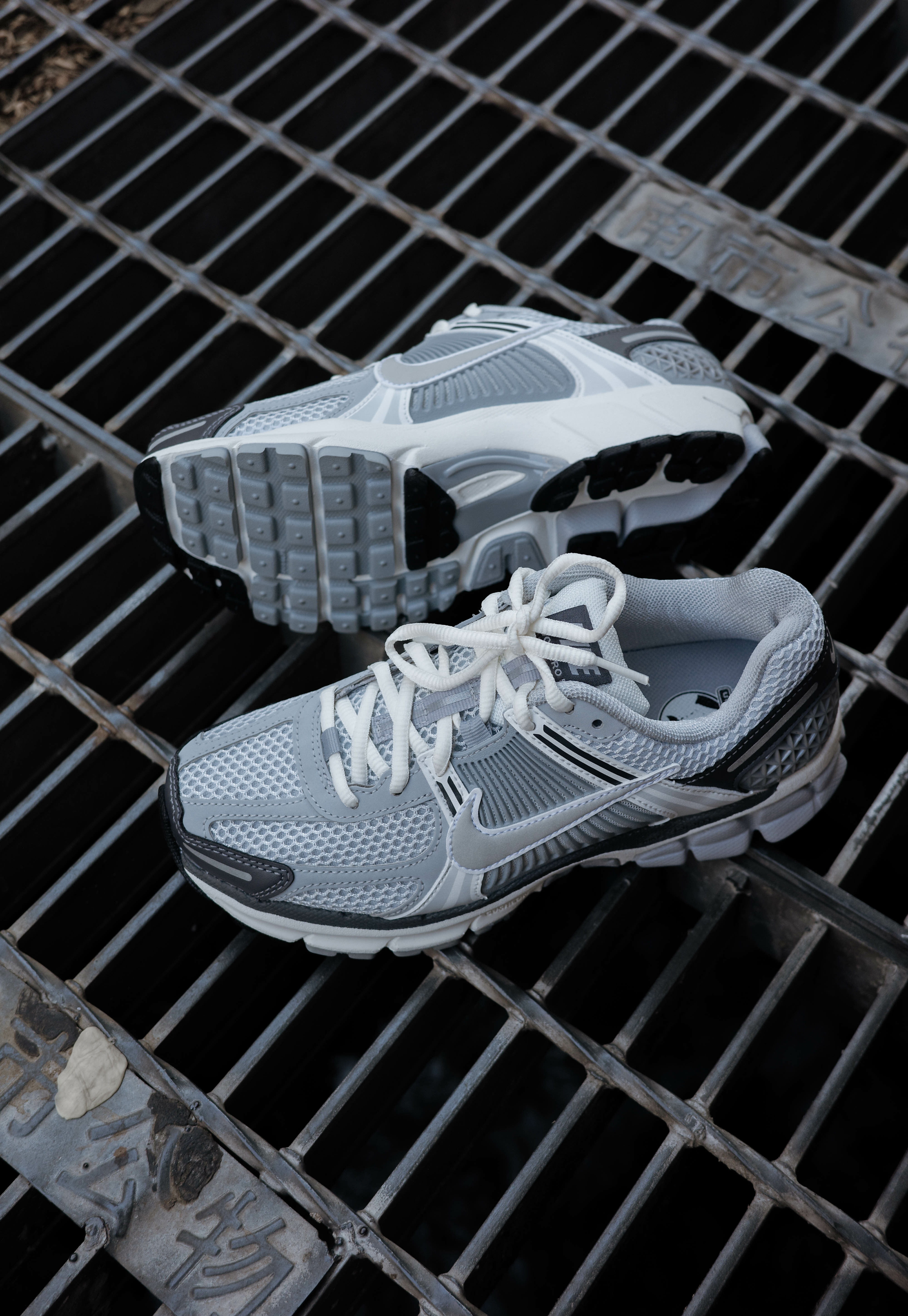 Nike Zoom Vomero 5 淺灰配色 FD9919-001