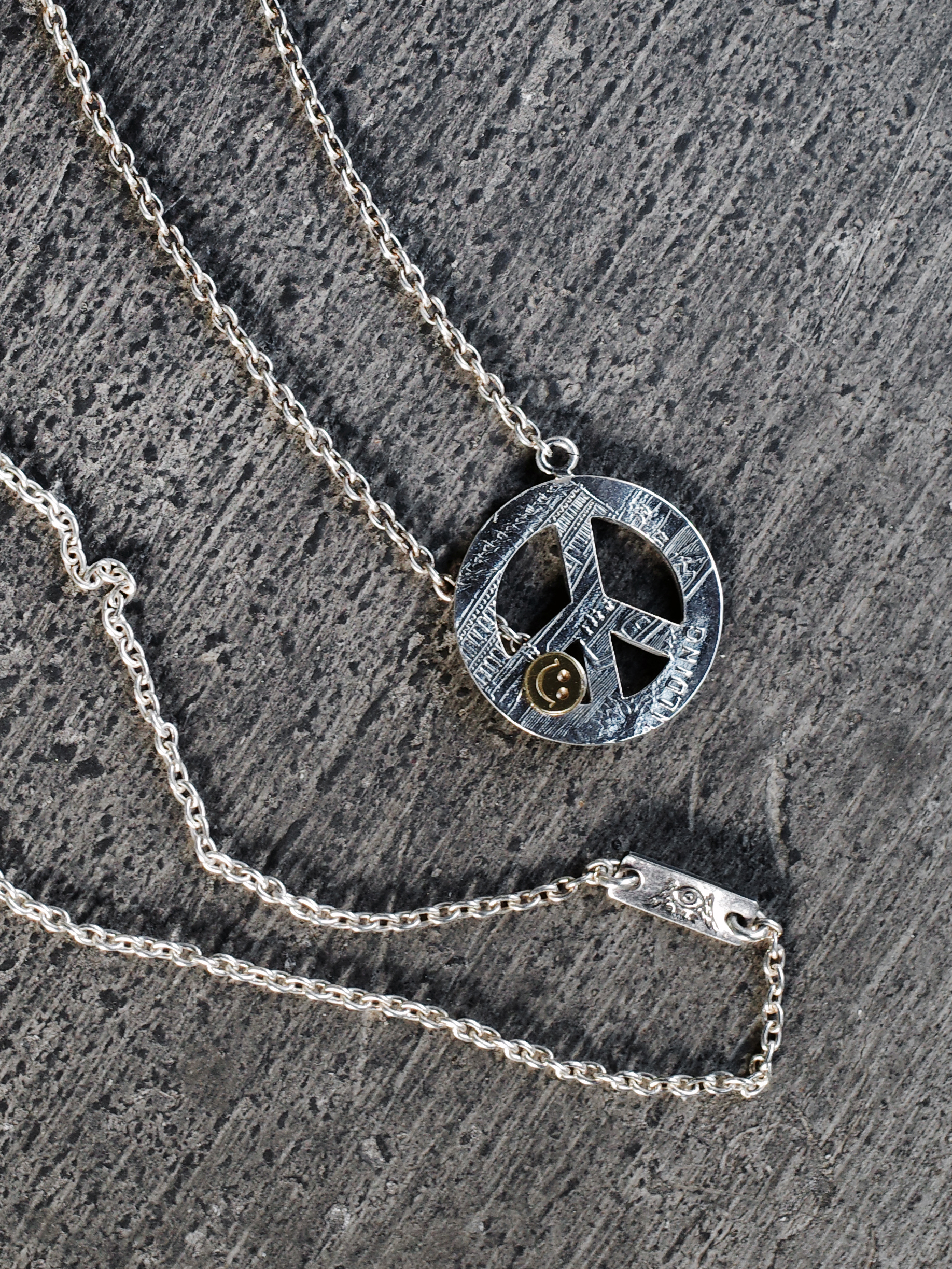 BLIND MAN TOGS Peace & Skull 18K Necklace 和平金笑臉項鍊