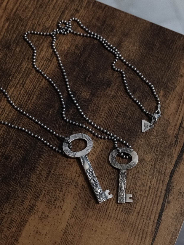 BLIND MAN TOGS Key Nacklace 鑰匙珠珠項鍊