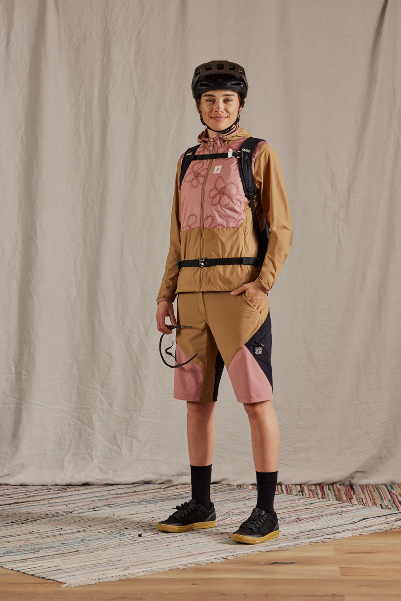 【MALOJA】女化纖防風保暖連帽外套 / 24MA37139-[粉棕拼、黑]