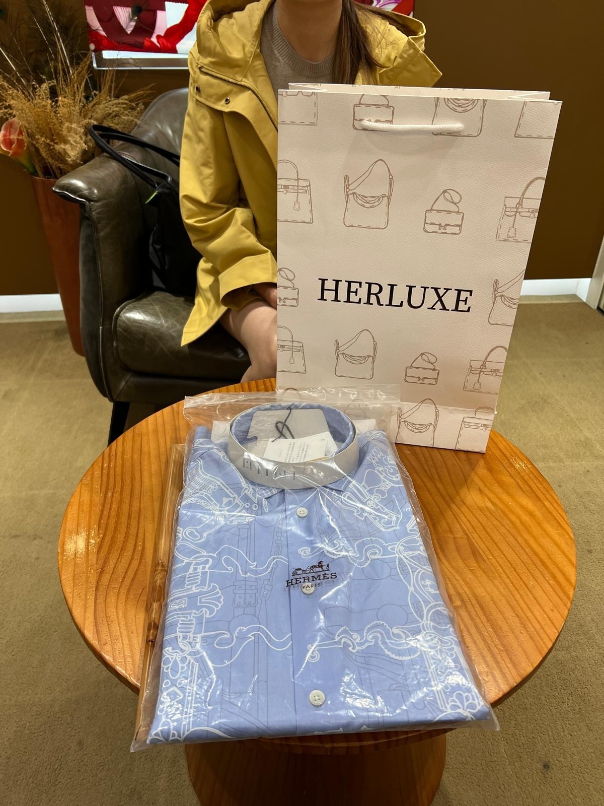 【 感謝支持 】爽快靚靚揀咗呢件襯衫來送禮🎁 靚靚好眼光👀 多謝你嘅支持🫶