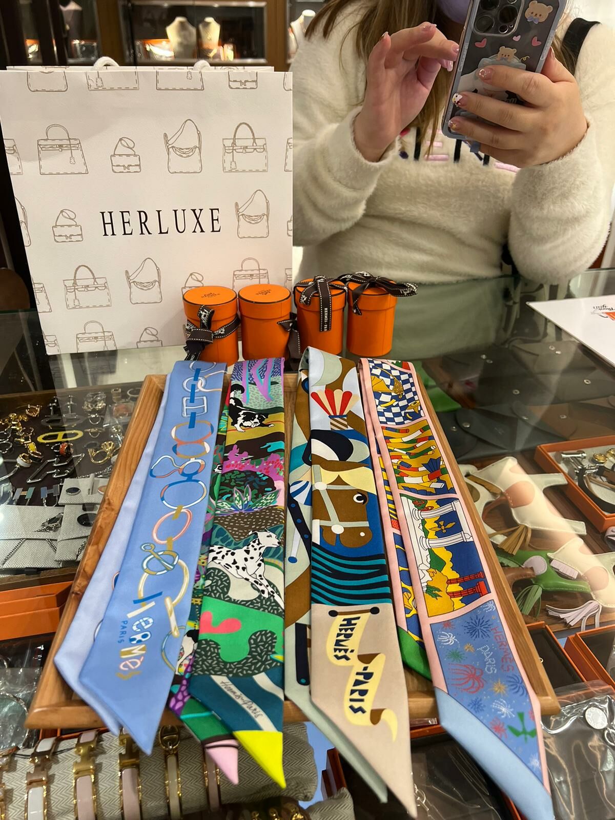 【 感謝支持 】爽快靚靚一口氣買咗4️⃣條Twilly🎀 呢幾條送禮或自用都ok😍 多謝你嘅支持🫶