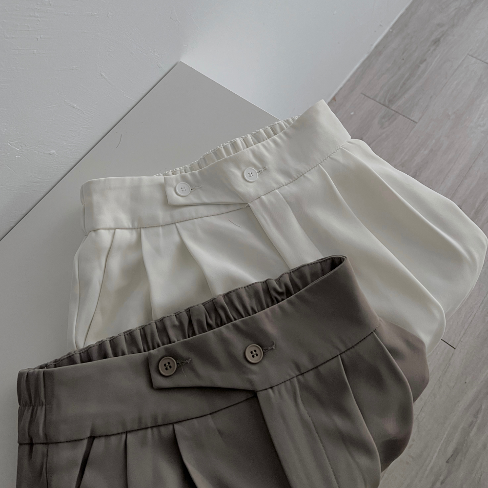 高出場率! 雙釦顯腰身休閒西裝褲-3色 休閒褲 顯瘦褲 (現貨)