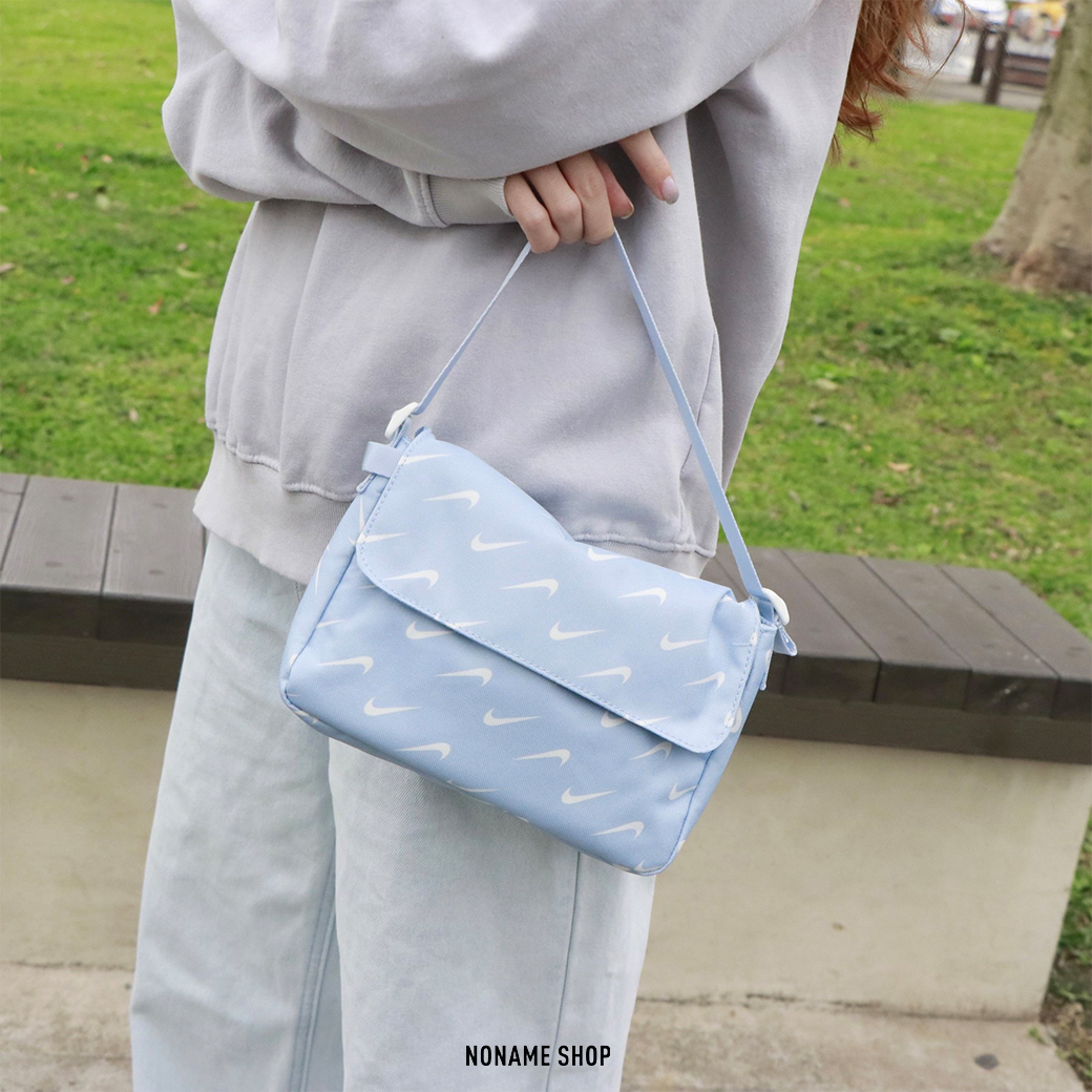 NIKE NSW FUTURA 365 滿版LOGO 後背包 側背包 包包 水藍 兩款