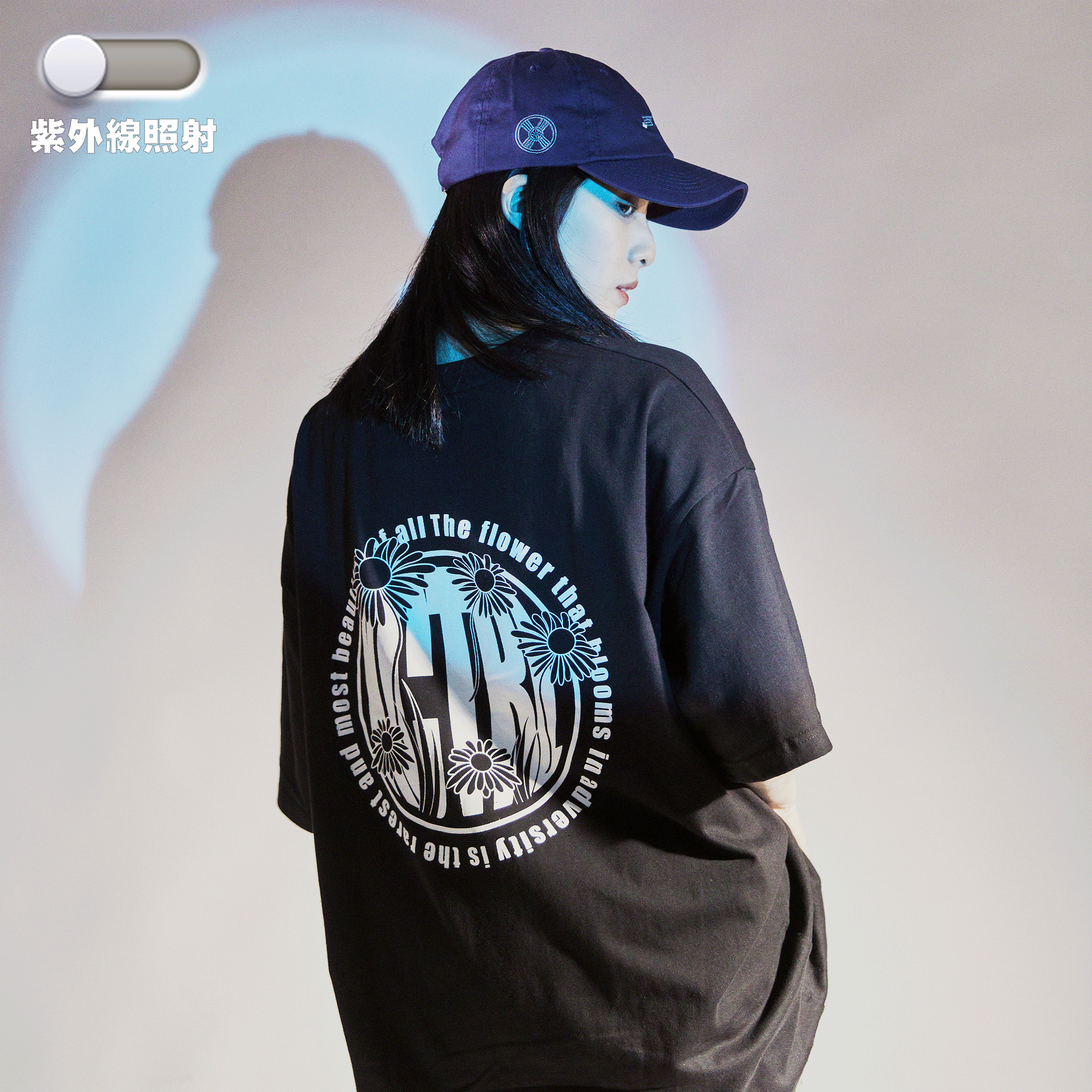 XCTRL 逆境綻放的花朵變色短T-黑