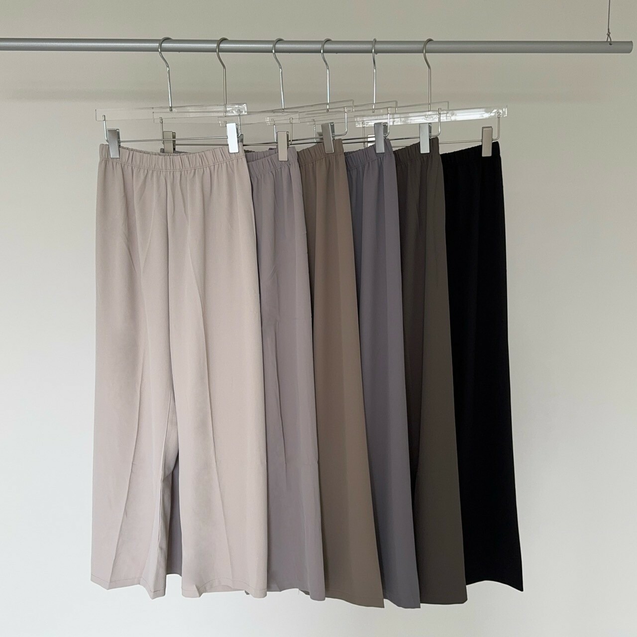 ISA_熱銷回歸!!親膚舒適滑布寬褲_2039