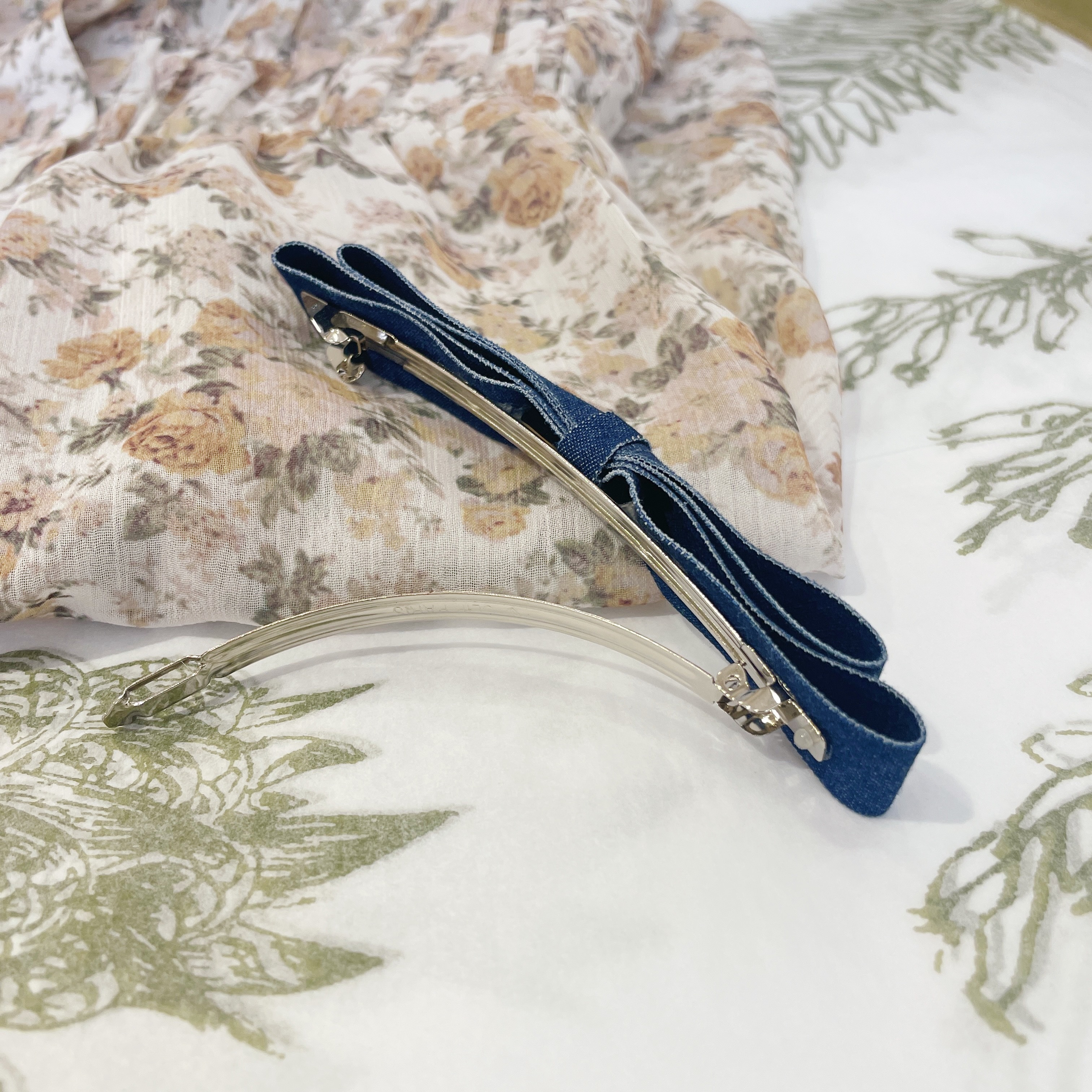 AC094 Denim Ribbon Hair Clip