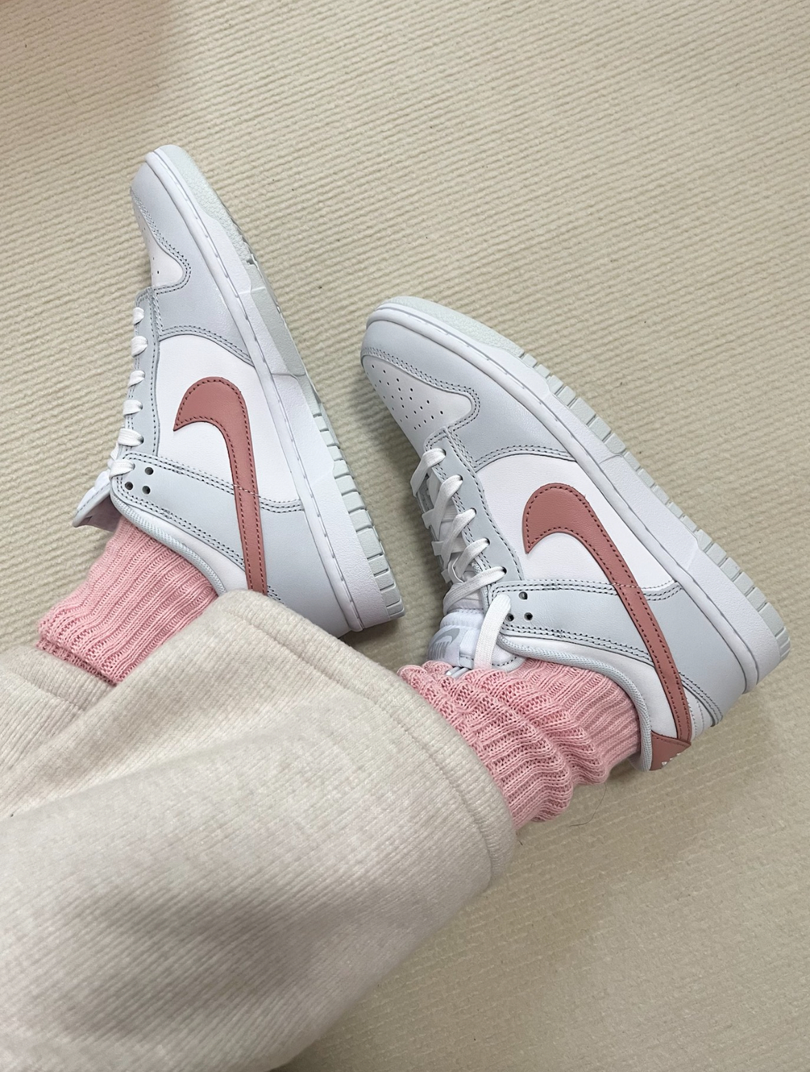 Nike Dunk Low 灰白藕粉 灰色 粉勾 皮革 男女款 HF0730-160/預購