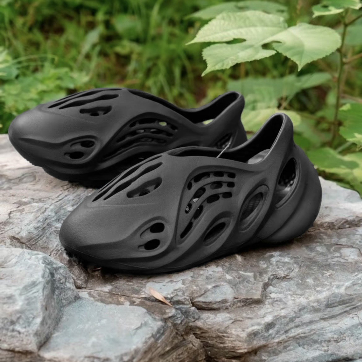 Adidas YEEZY Foam Runner 瑪瑙黑 洞洞鞋 Onyx 純黑 黑武士 HP8739