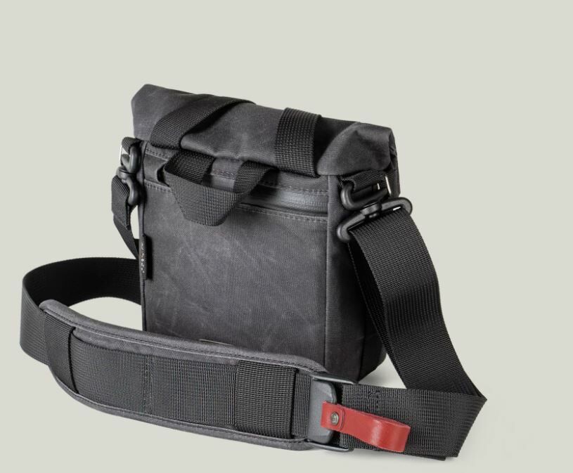 【沃坦】PILOT 飛行員 升級版輕量化旅遊相機包 2L 碳黑/卡其