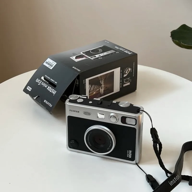 <奇蹟補貨>FUJIFILM Instax Mini Evo 黑色/棕色 富士拍立得 底片機 相機