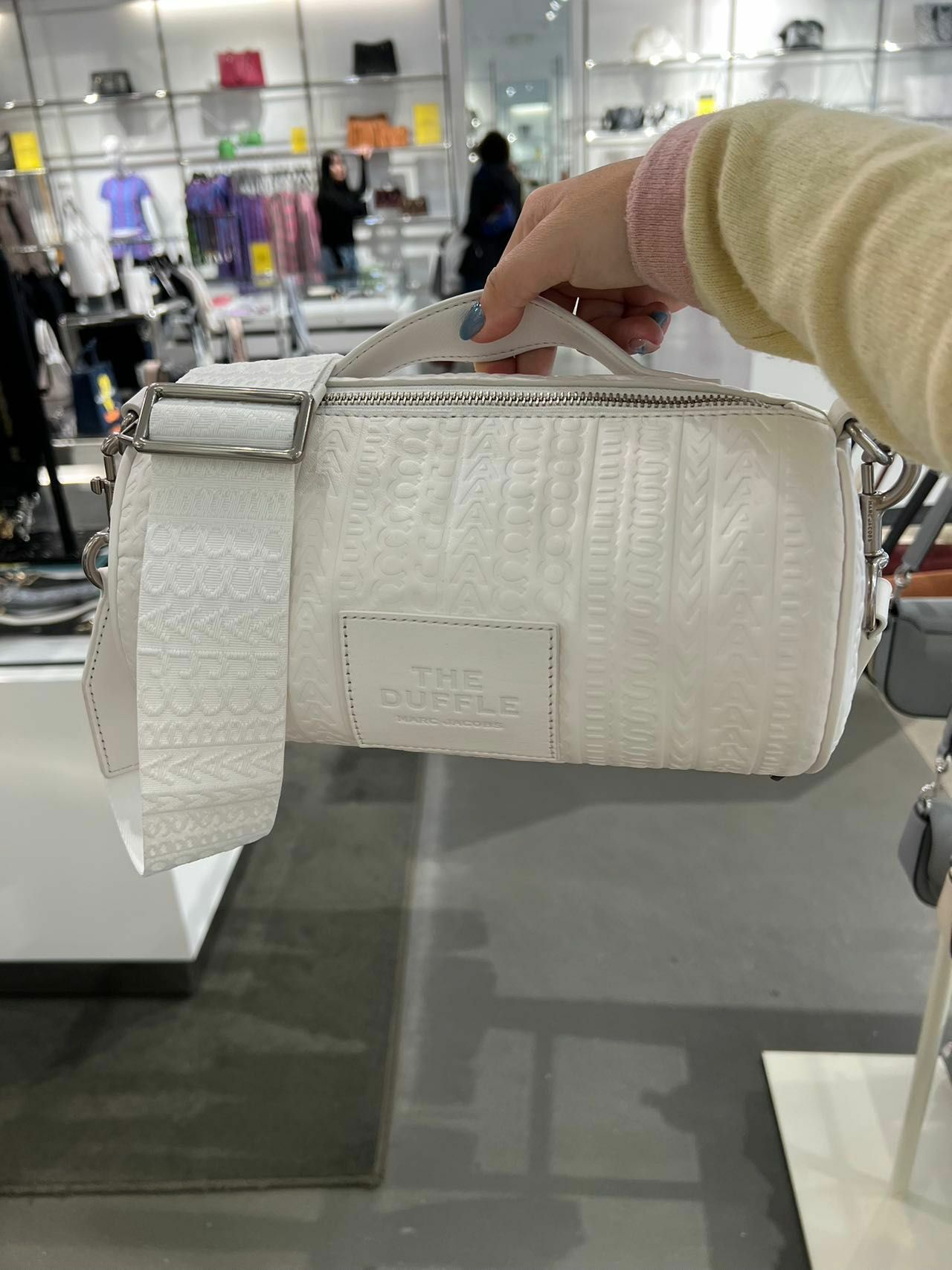 【預購】Marc Jacobs F031803 特別版粗帶圓筒包