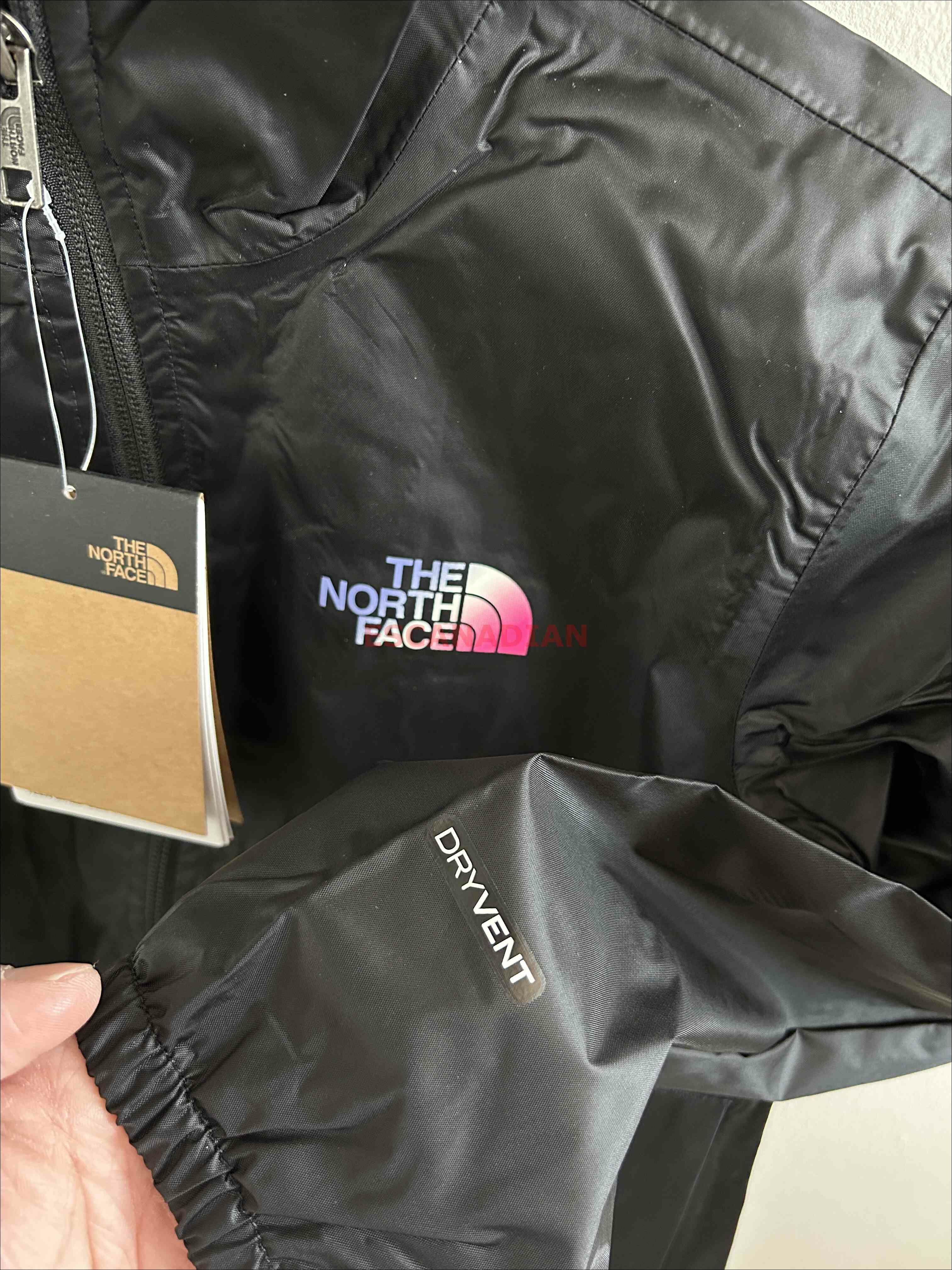 THE NORTH FACE 女大童 DRYVENT系列 防潑水 連帽 內裡網眼 風衣外套