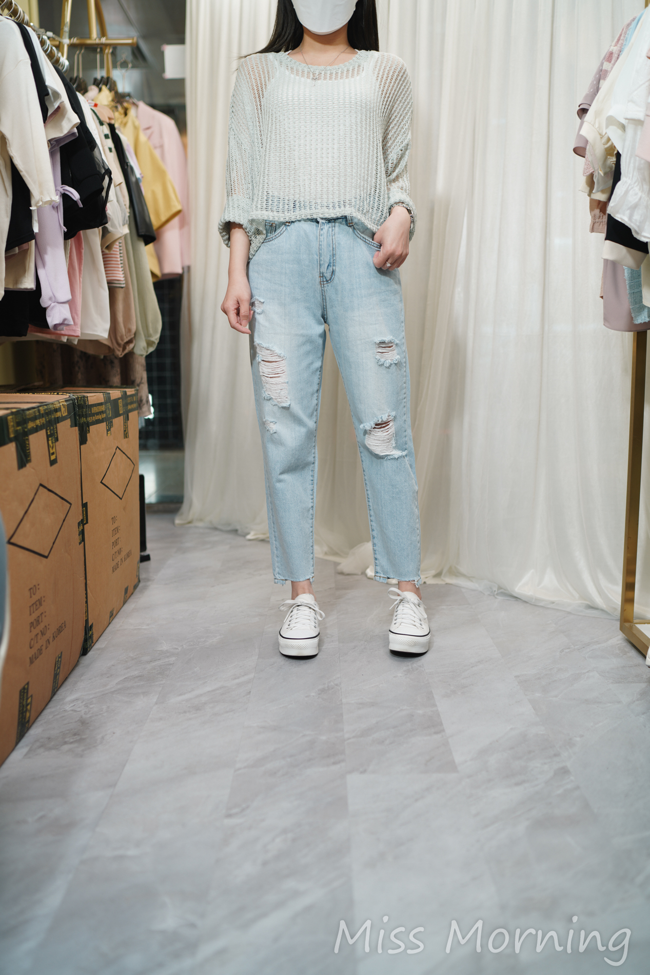 型格洞洞上衣(13776)&型爆Boy款牛仔褲(33715)