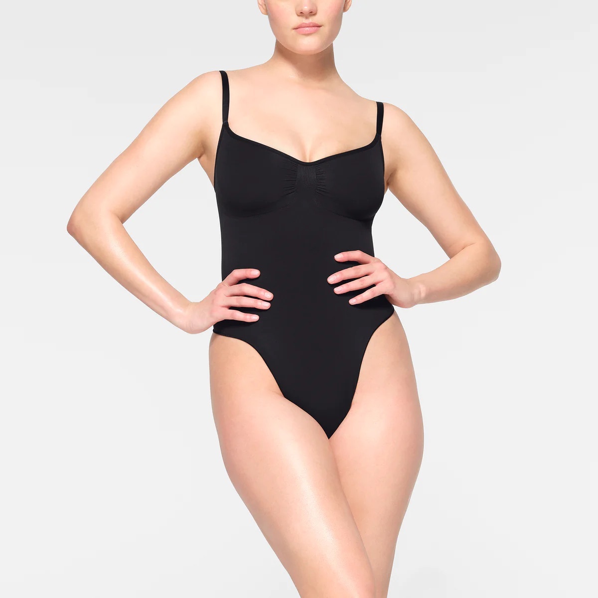 （預購）SKIMS 塑身丁字連身衣SEAMLESS SCULPT THONG BODYSUIT
