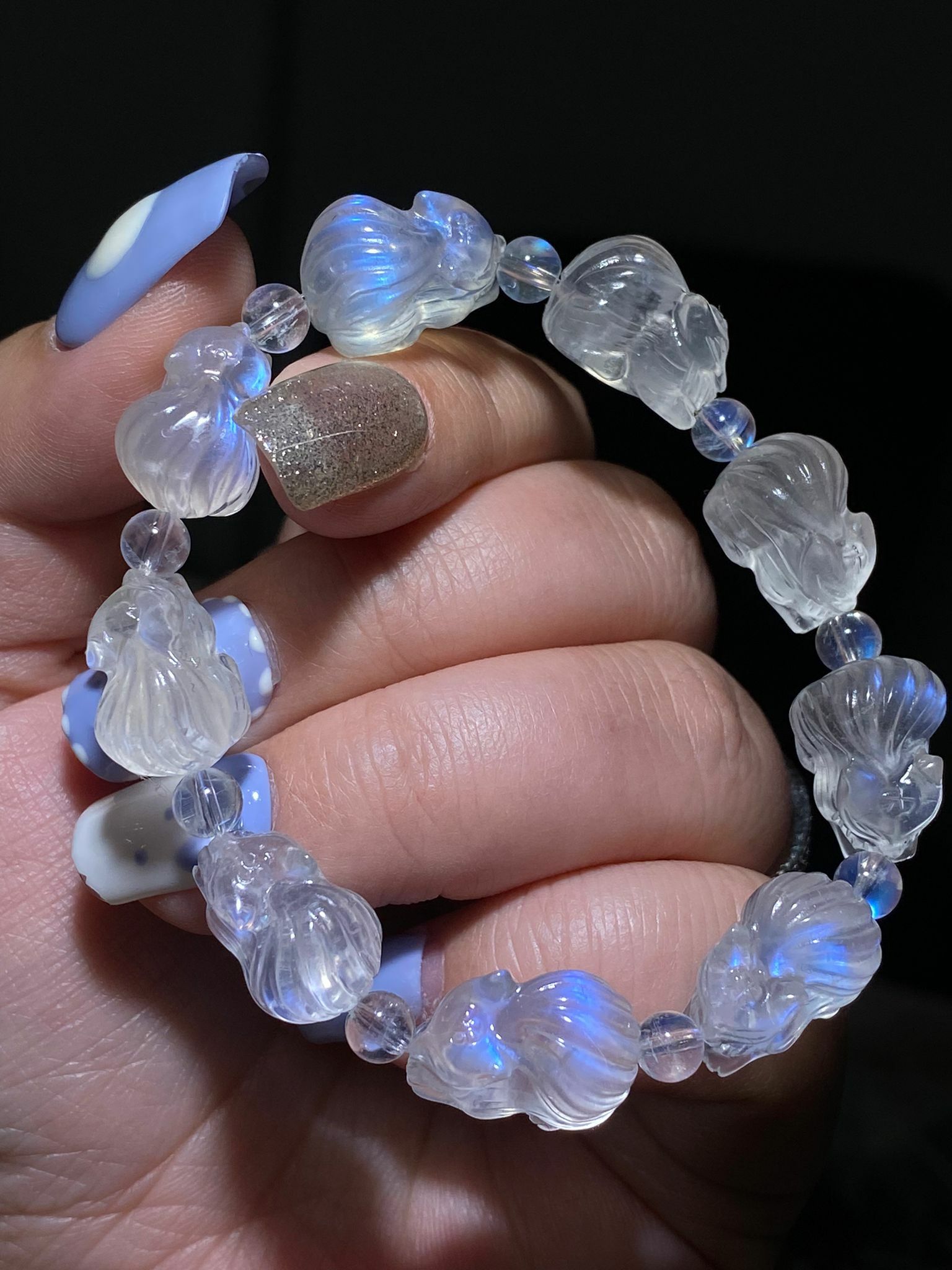 月亮石趴趴九尾手串