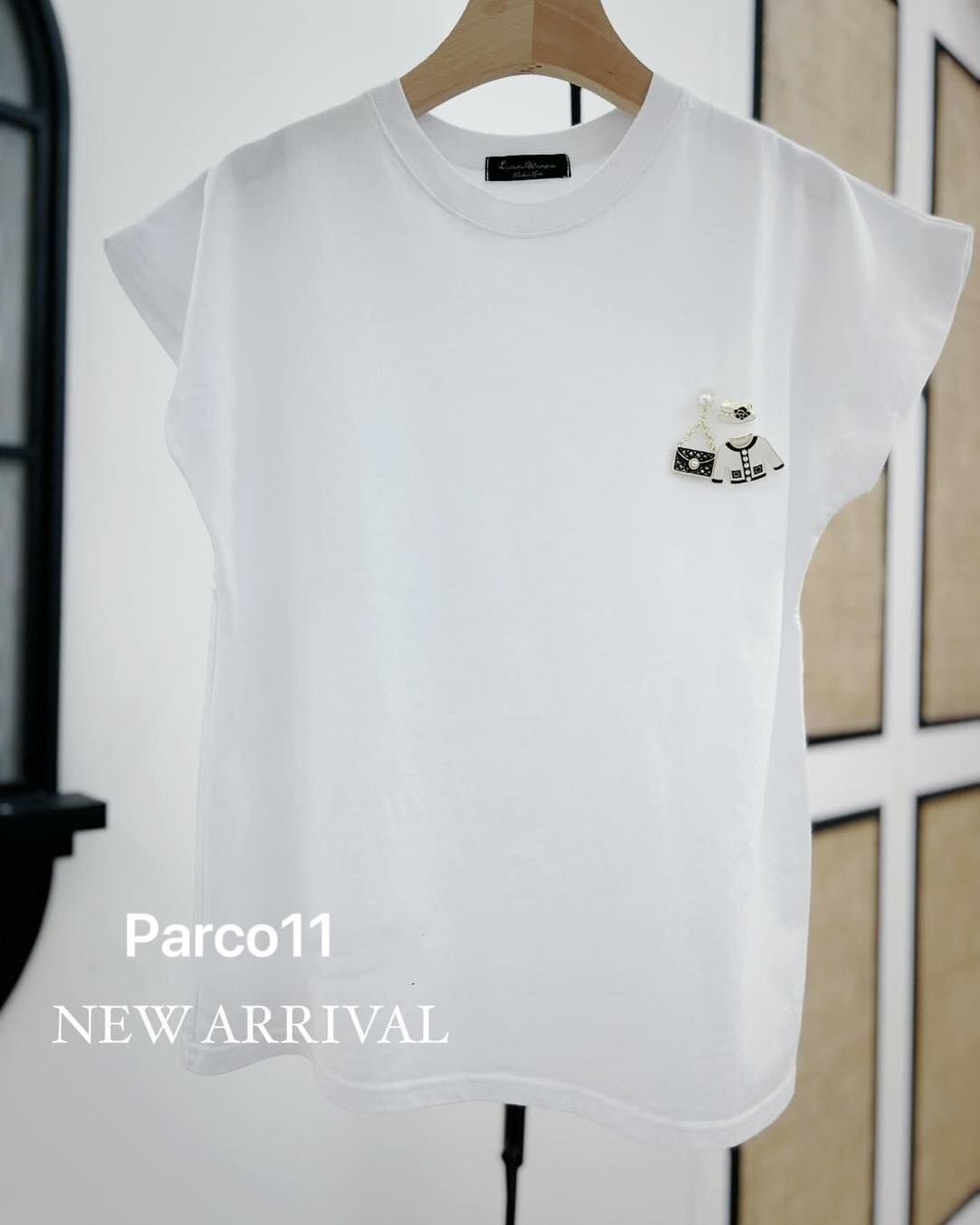 【質感小香別針組設計上衣】（預購)