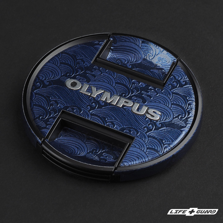 海浪藍貼膜質感特寫，LIFE+GUARD 設計風格