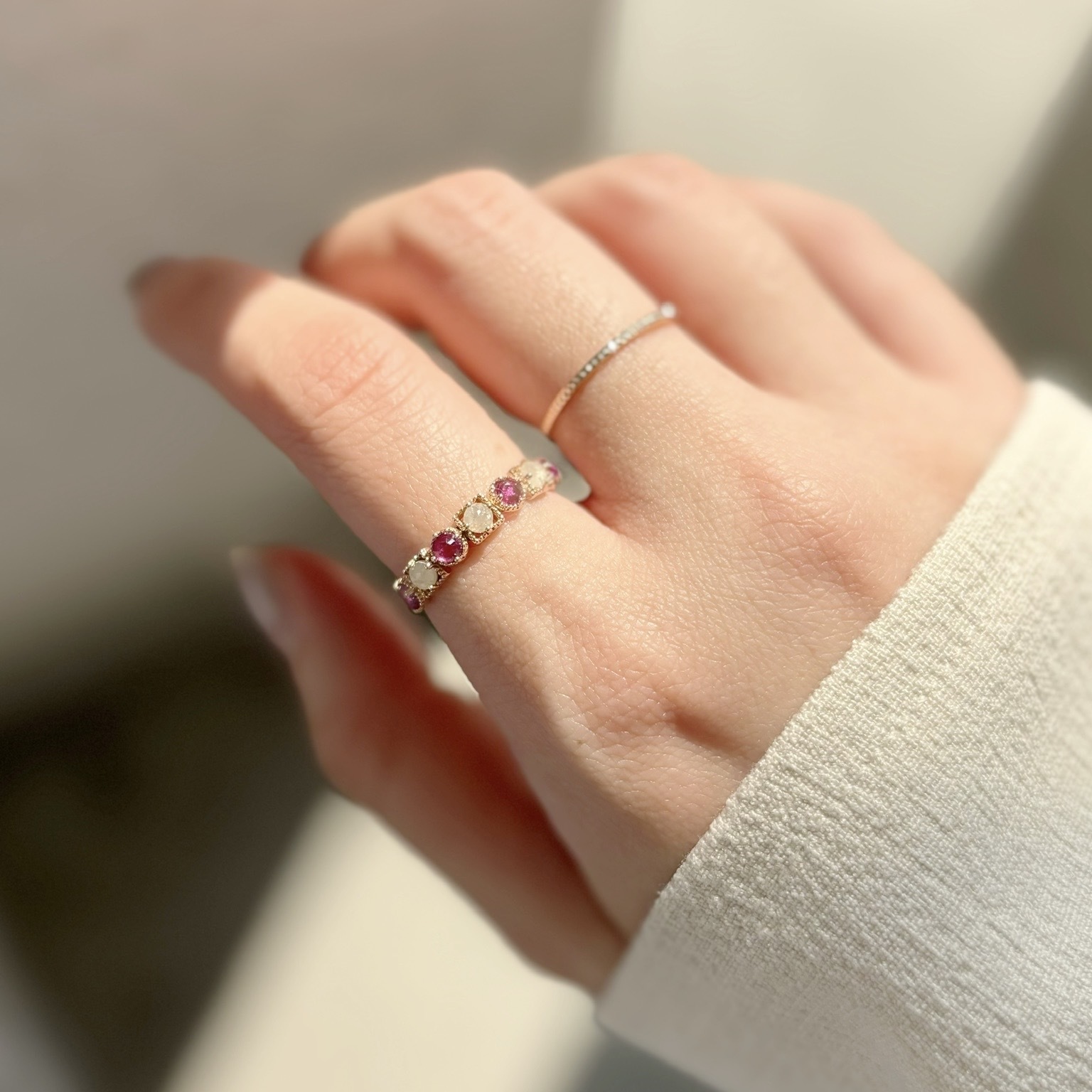 14k整排方圓灰鑽紅寶石戒指