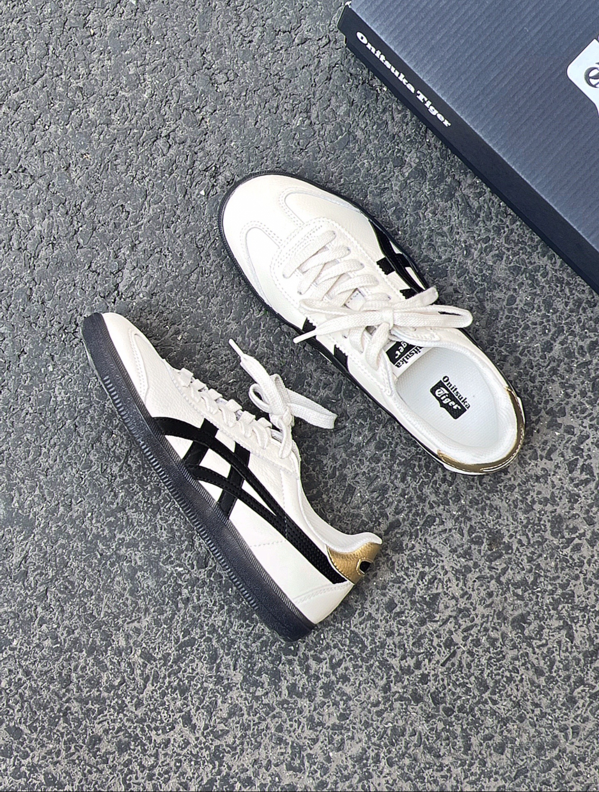 Onitsuka Tiger Tokuten 鬼塚虎 德訓鞋 米白黑金 米白 黑底 金尾  1183B938-100/預購
