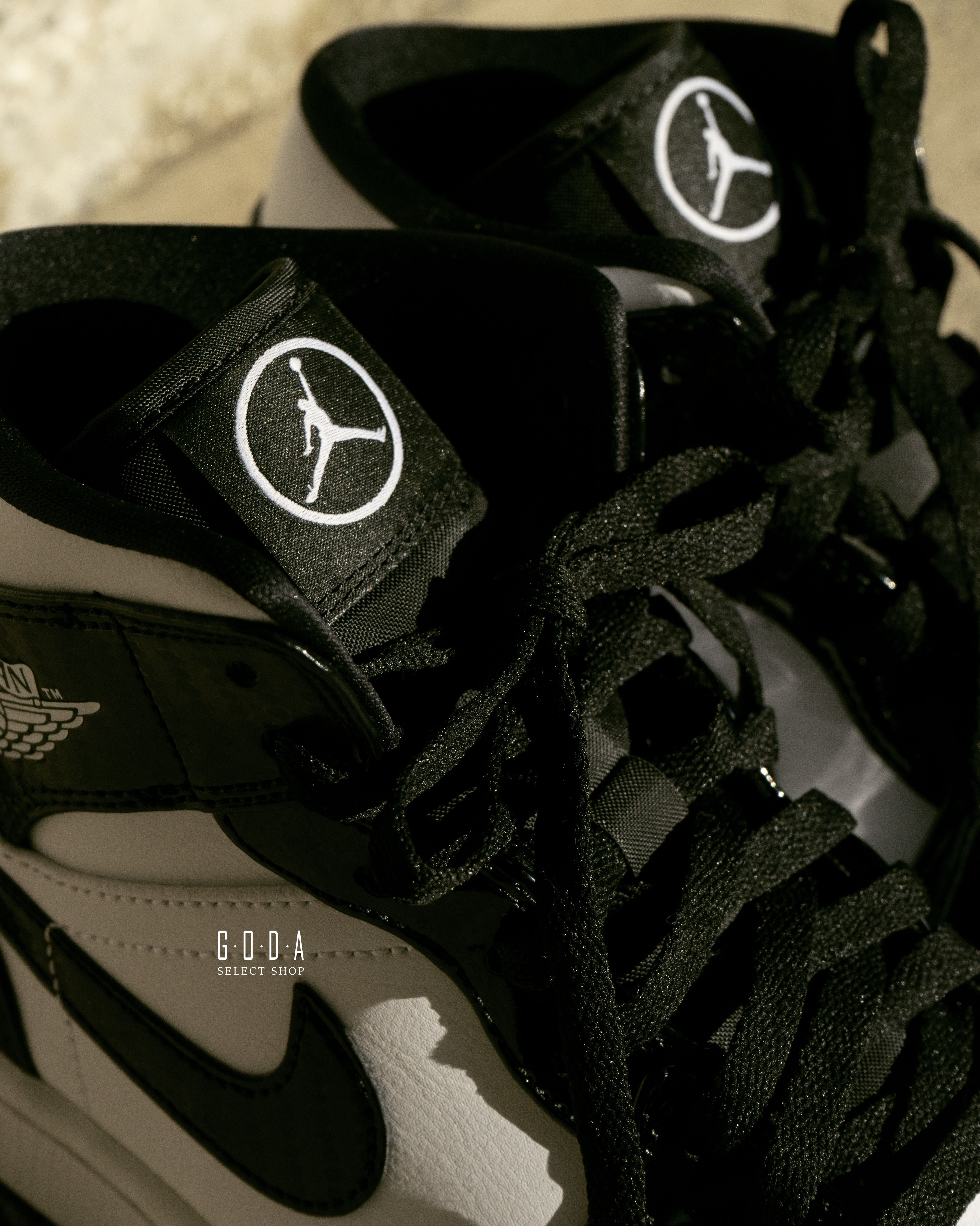 (熱賣款) AIR JORDAN 1 MID CARBON FIBER 碳纖維 黑白 熊貓 DD1649-001