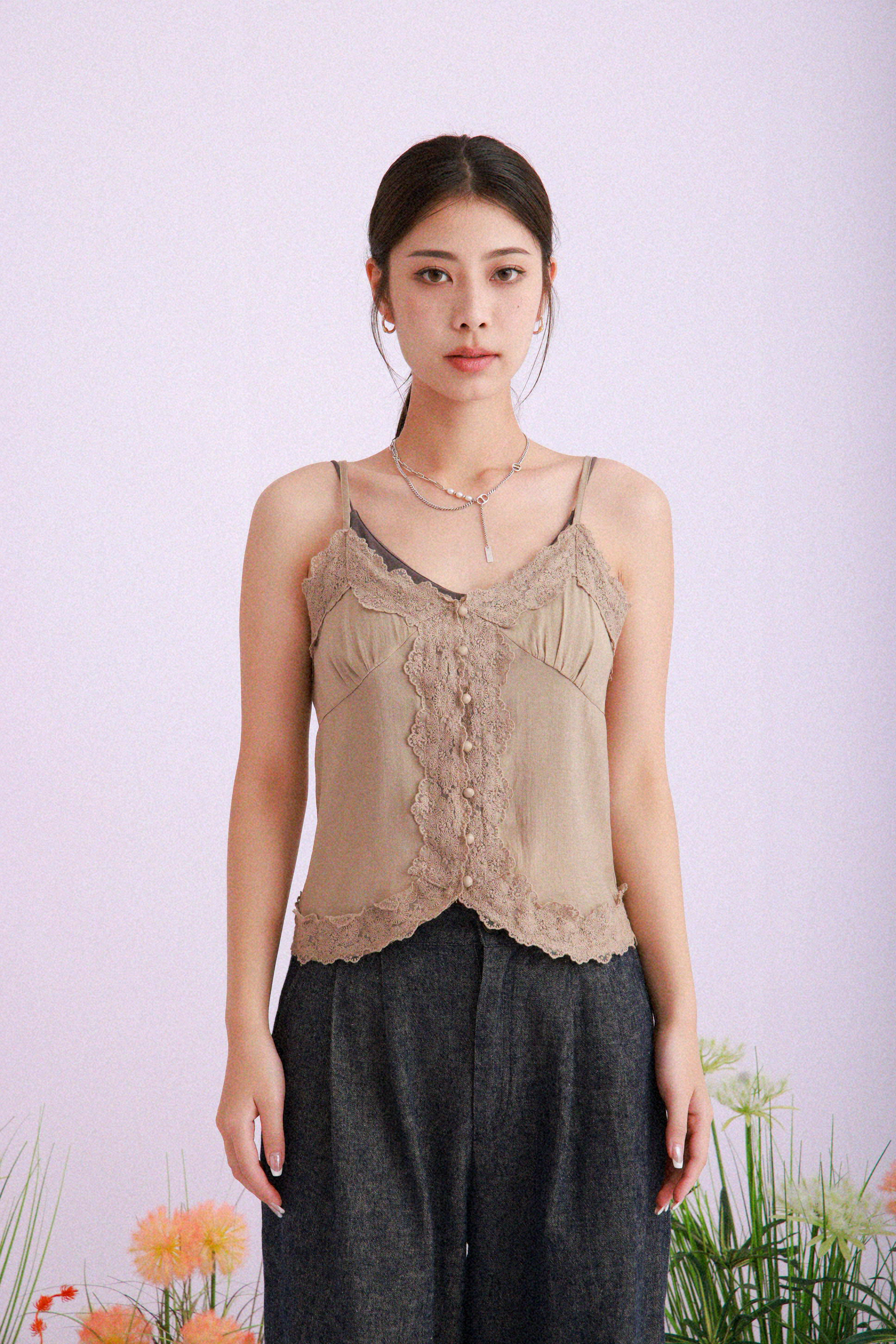 蕾絲邊厚雪紡吊帶背心 (現貨款式）