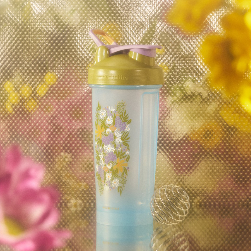 Blender Bottle®Classic V2｜28oz 搖搖杯｜情人花園
