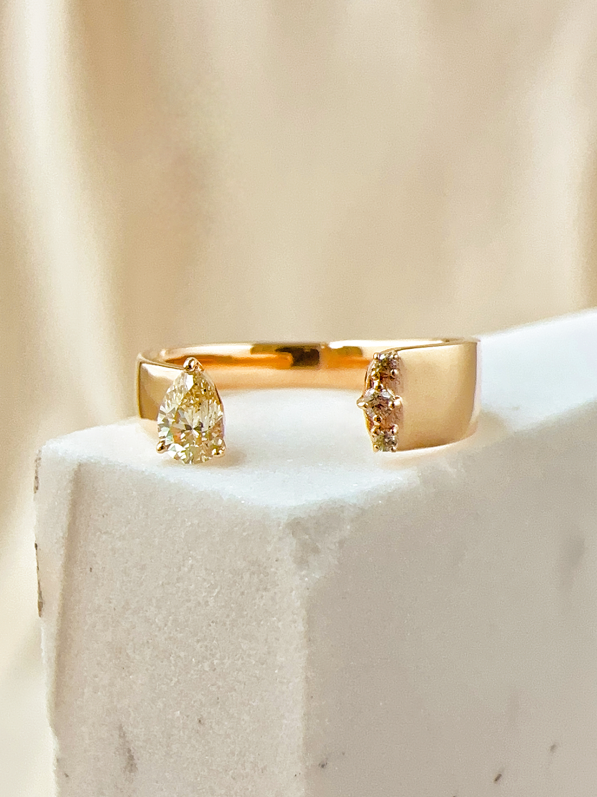 梨形開口造型戒