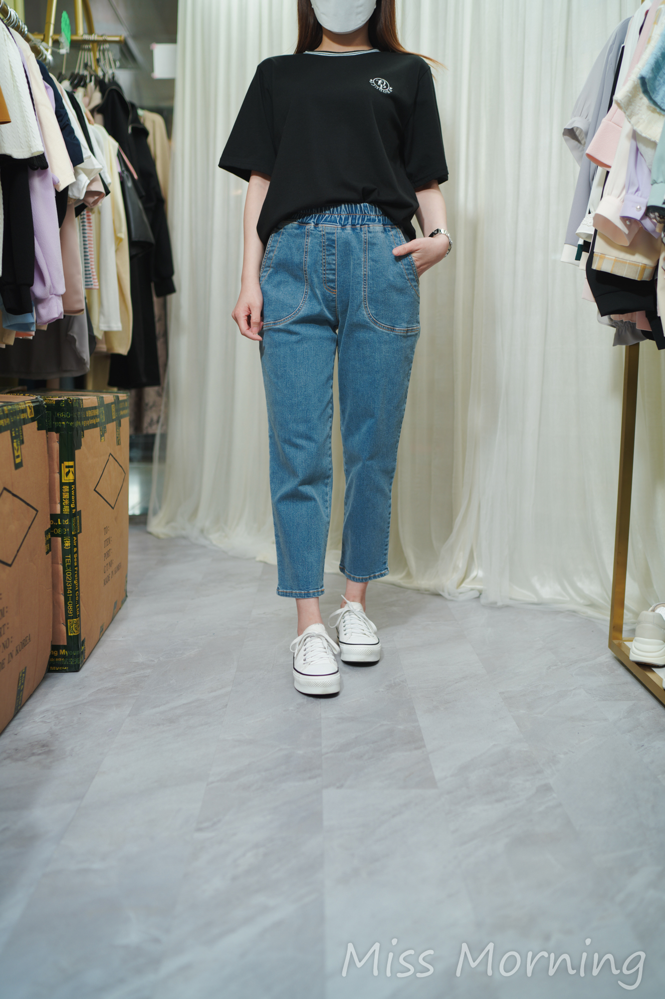 小刺繡圖案款上衣(13780)