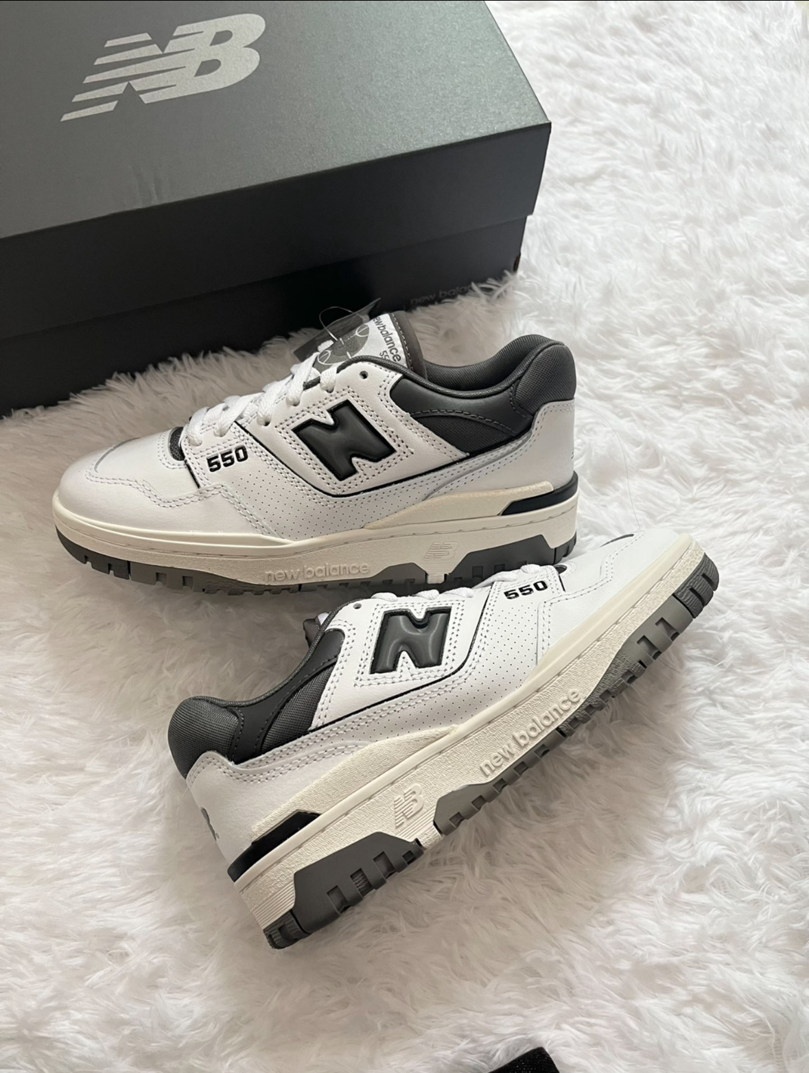 零碼現貨出清27.5公分 售完不補 New Balance NB 550 灰白色 復古 皮革 厚底 BB550WTG/現貨