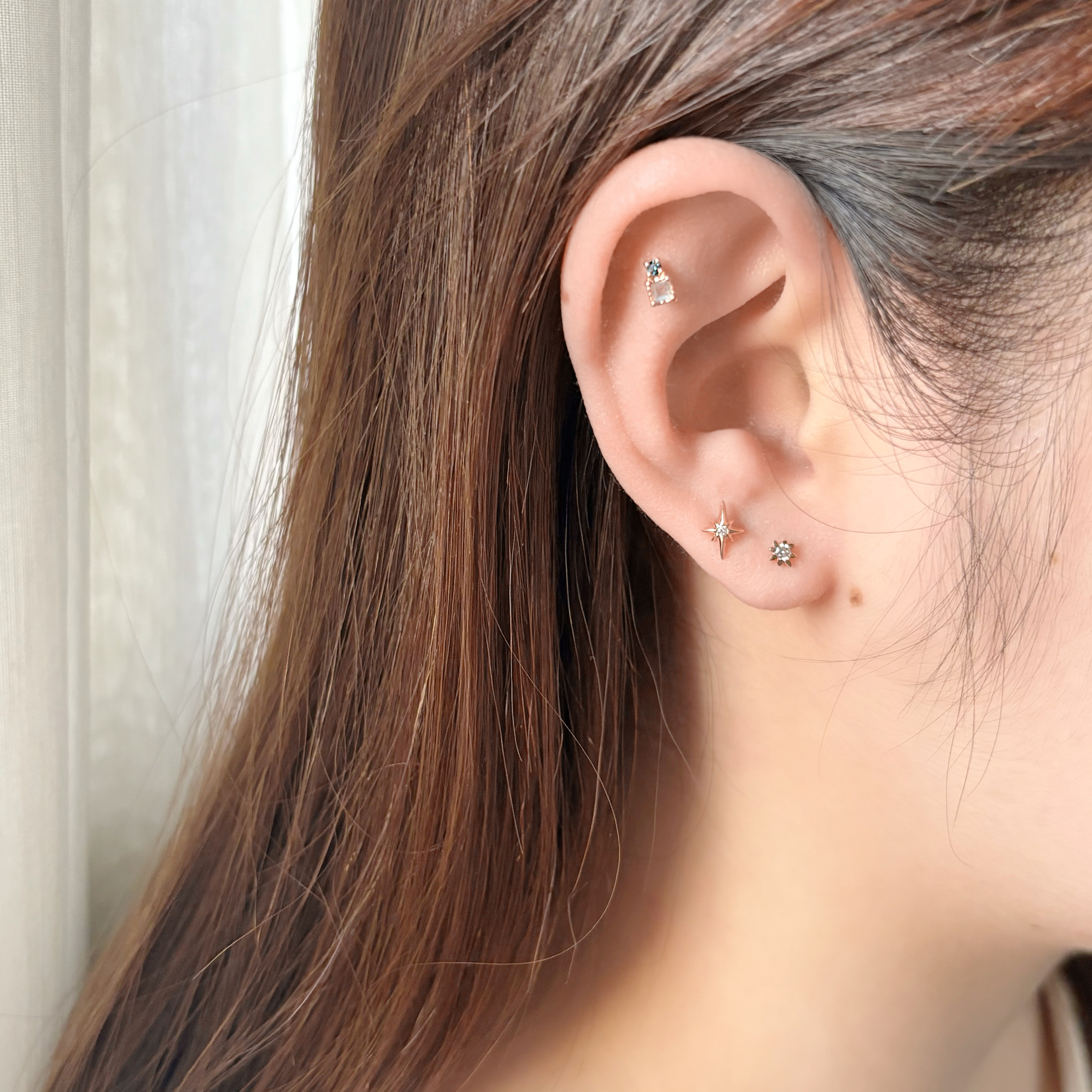 14k square perfume拉長藍鑽轉珠耳環