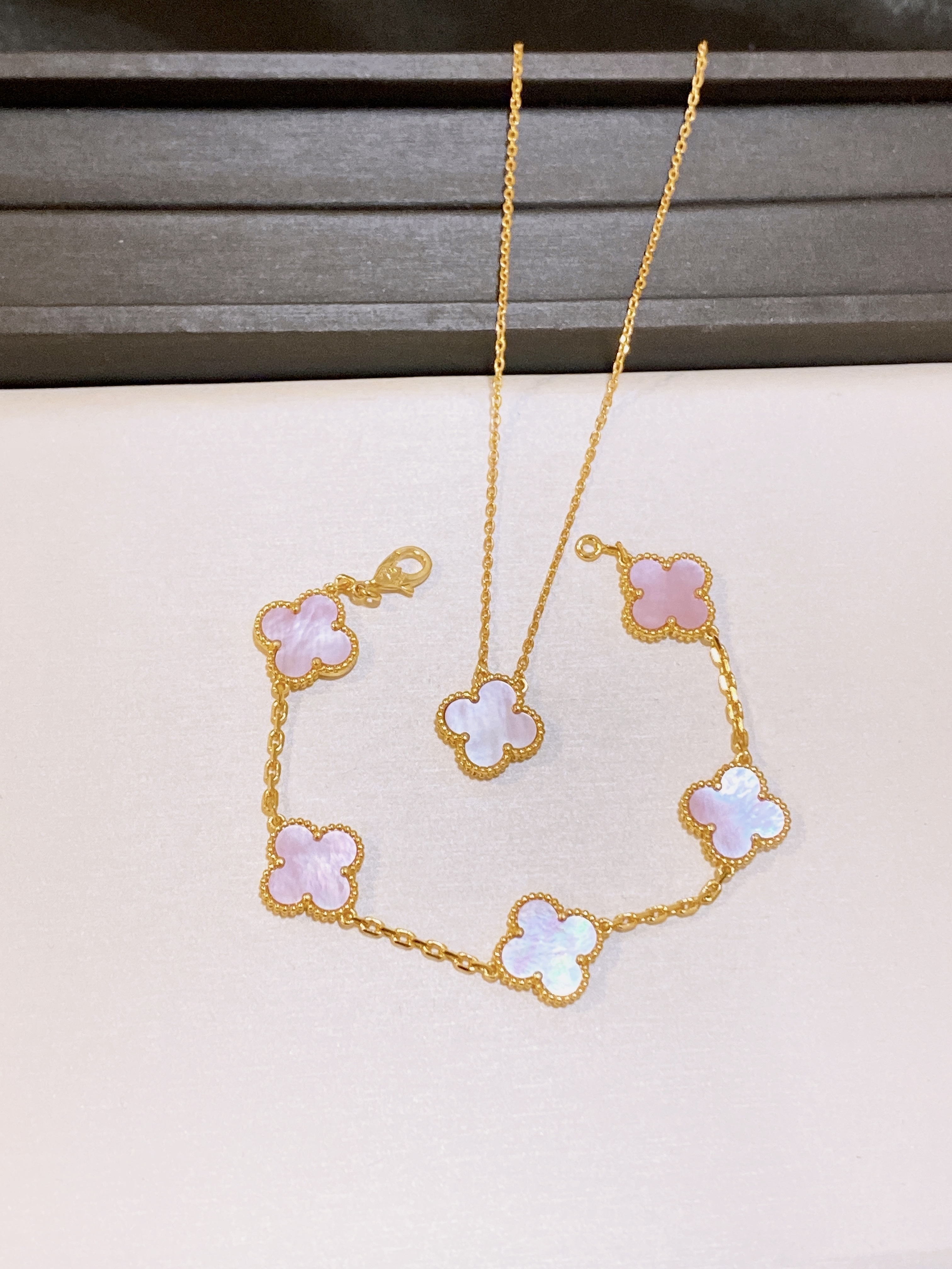 Lucky four leaf necklace
